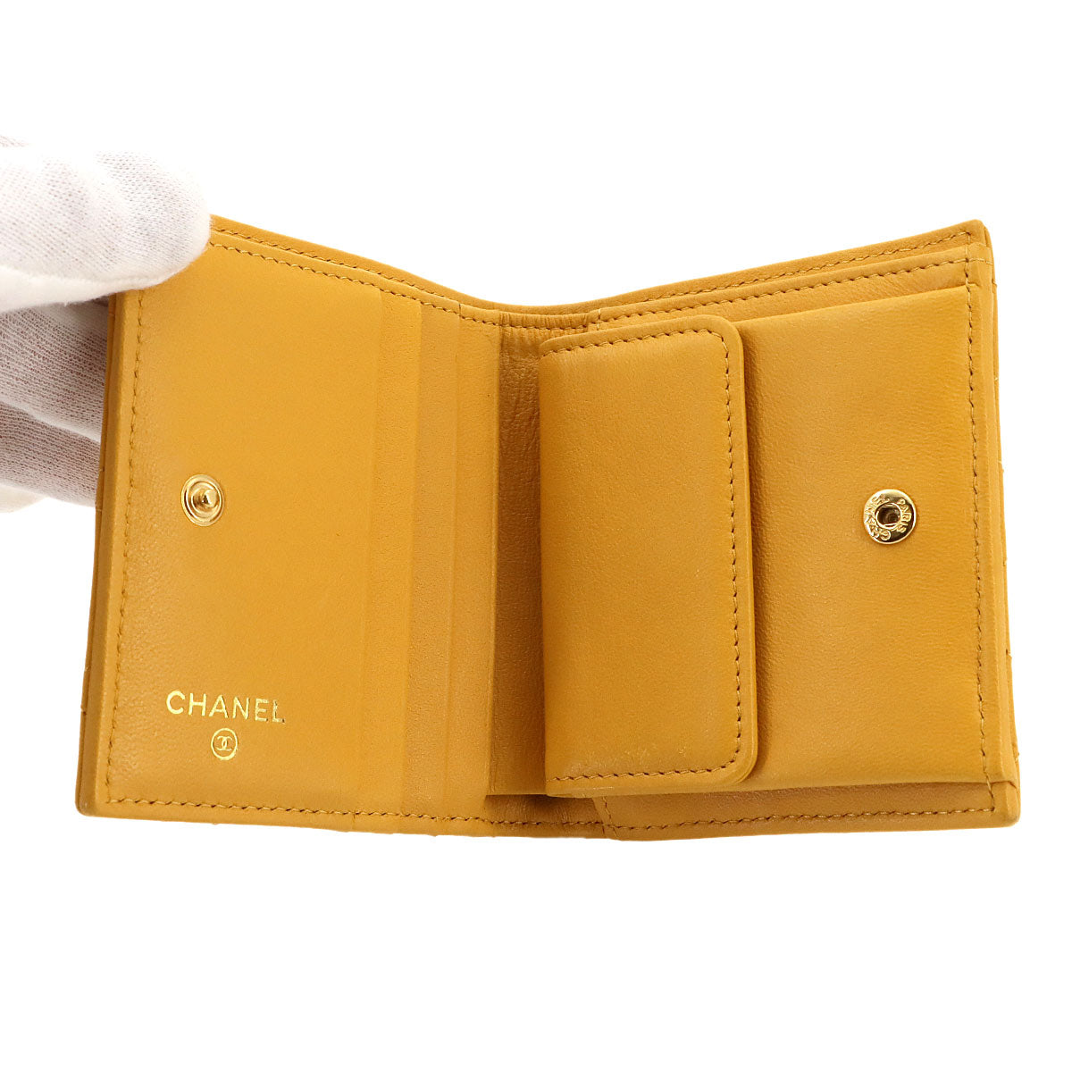 Matelasse Compact Wallet Leather Black AP0230 Purse
