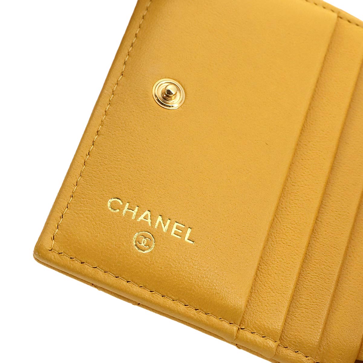 Matelasse Compact Wallet Leather Black AP0230 Purse