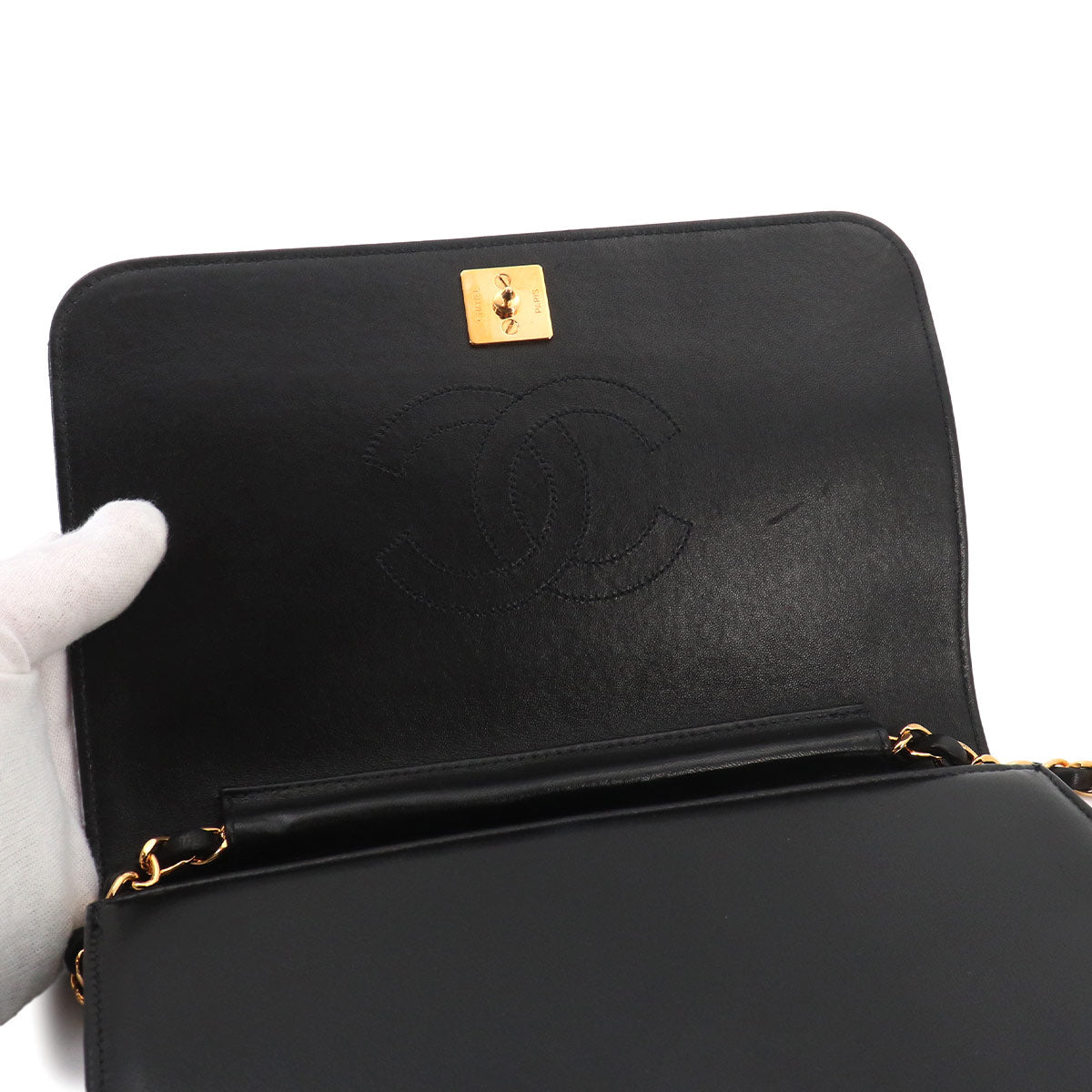 Matelasse Chain Shoulder Bag Leather Black A03568 Vintage