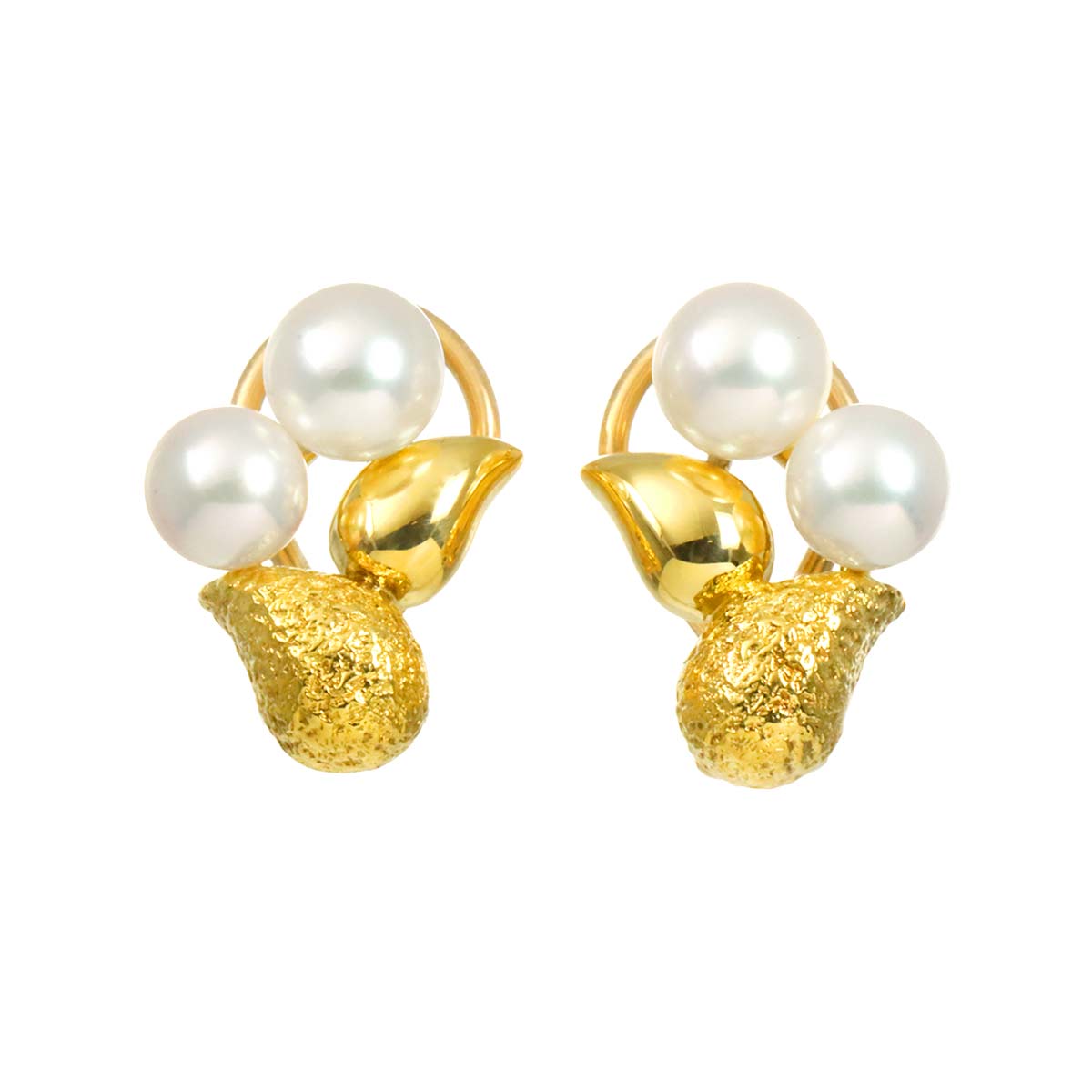 Akoya Pearl 5.8-6.2mm Earrings Clip on 18K Yellow Gold 750