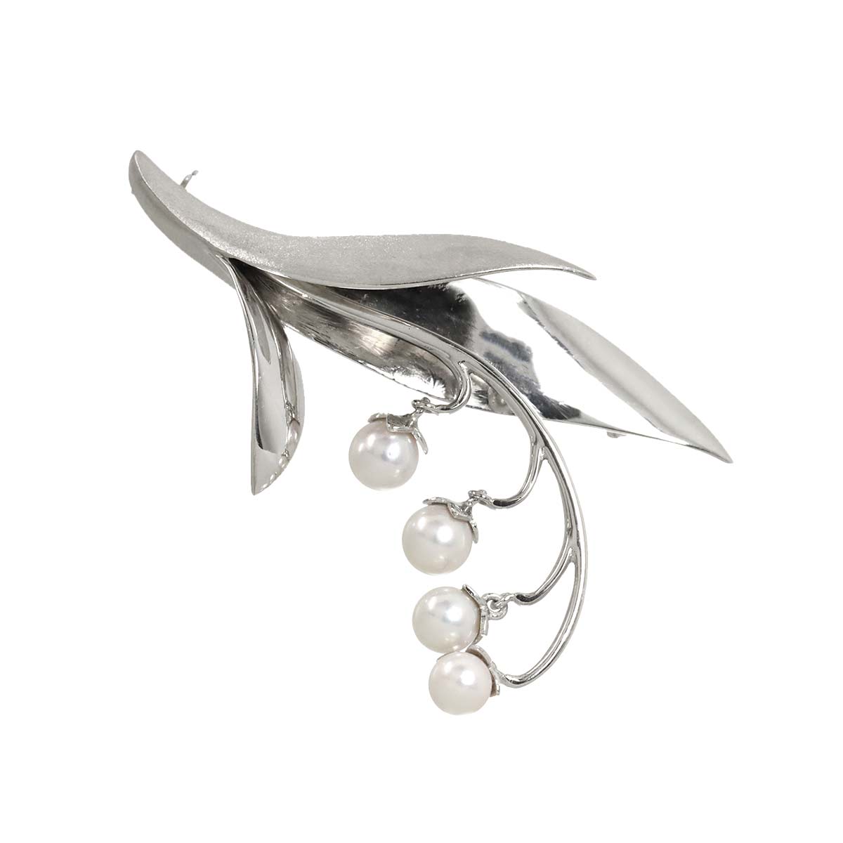 Akoya Pearl 5.7-4.7mm Brooch 14K WG 585