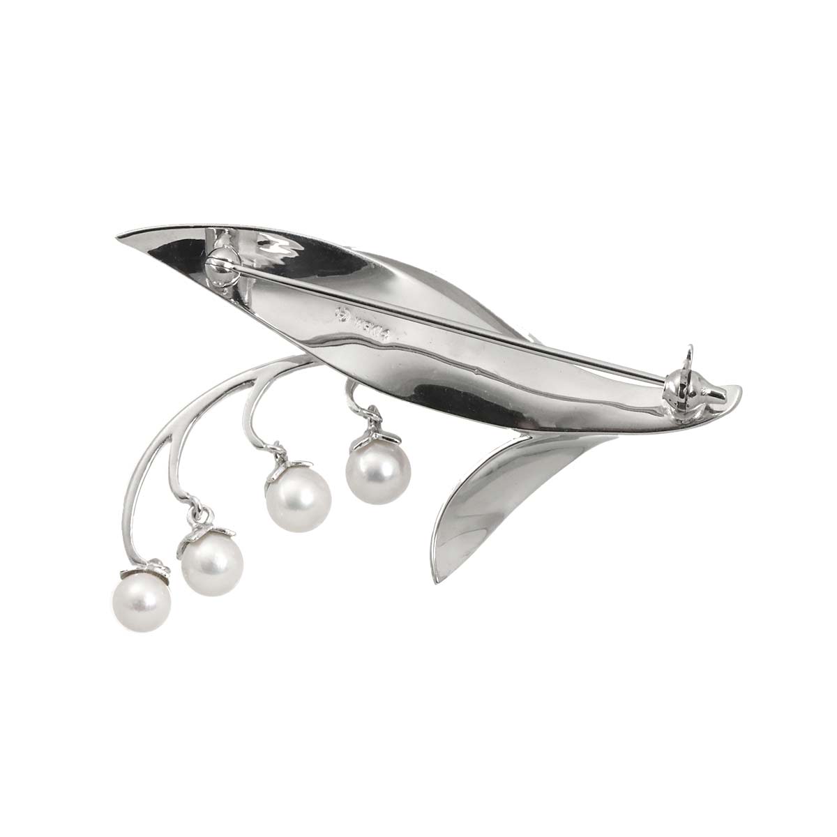 Akoya Pearl 5.7-4.7mm Brooch 14K WG 585