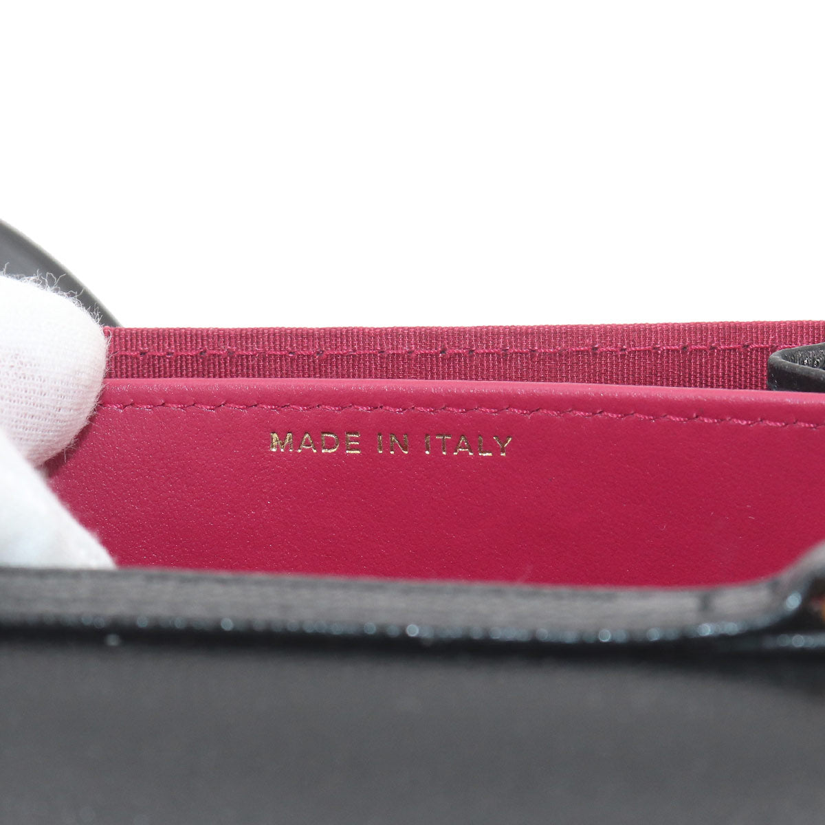 Matelasse Bracelet On Chain Shoulder Card Case Leather Black