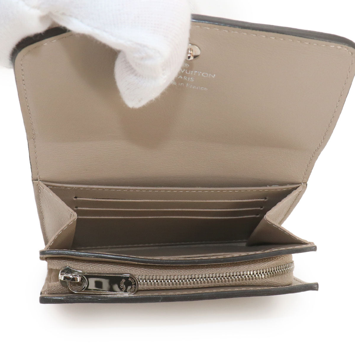 Mahina Iris Compact Wallet Leather Galet M62542