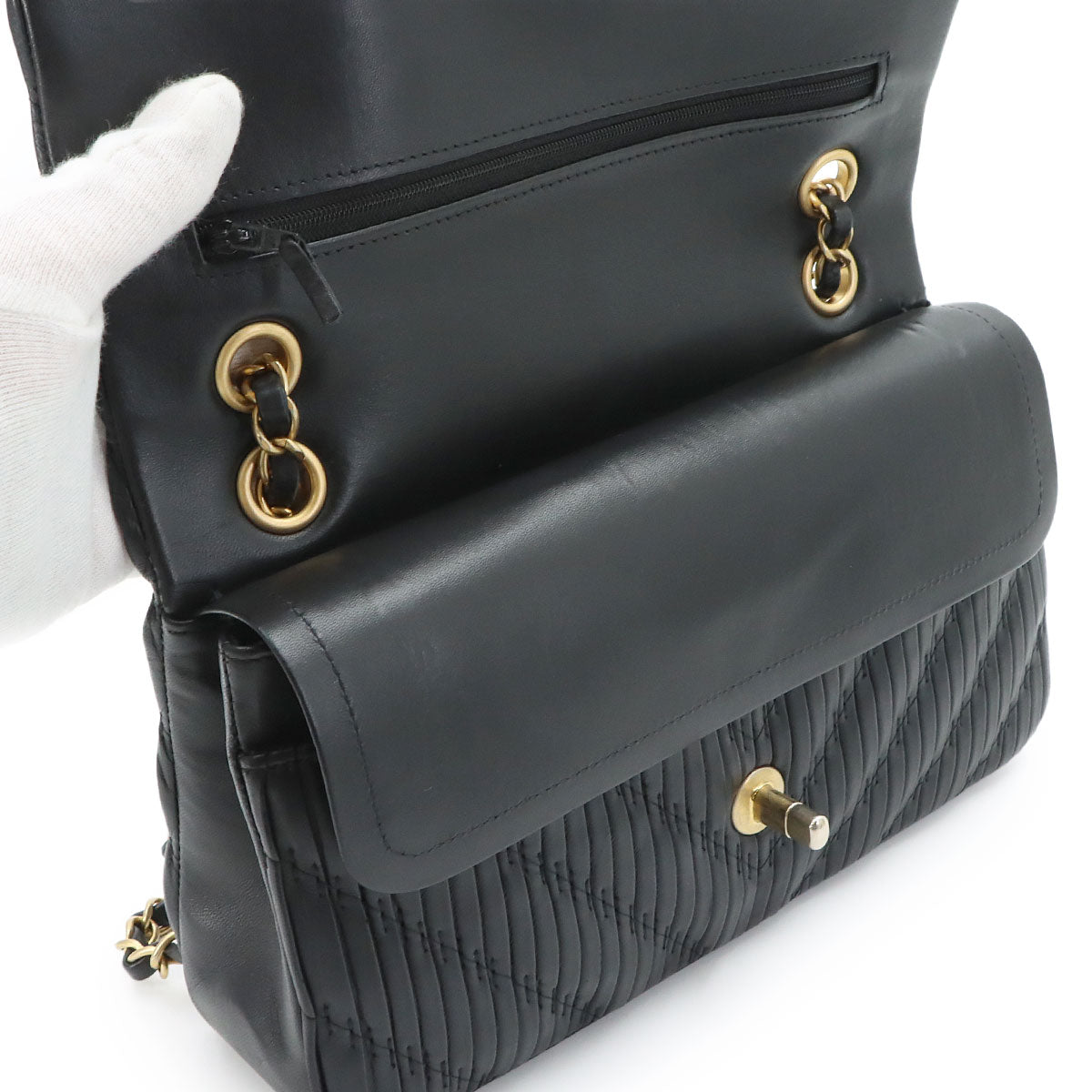 Chevron V Stitch Chain Shoulder Bag Leather Black Purse