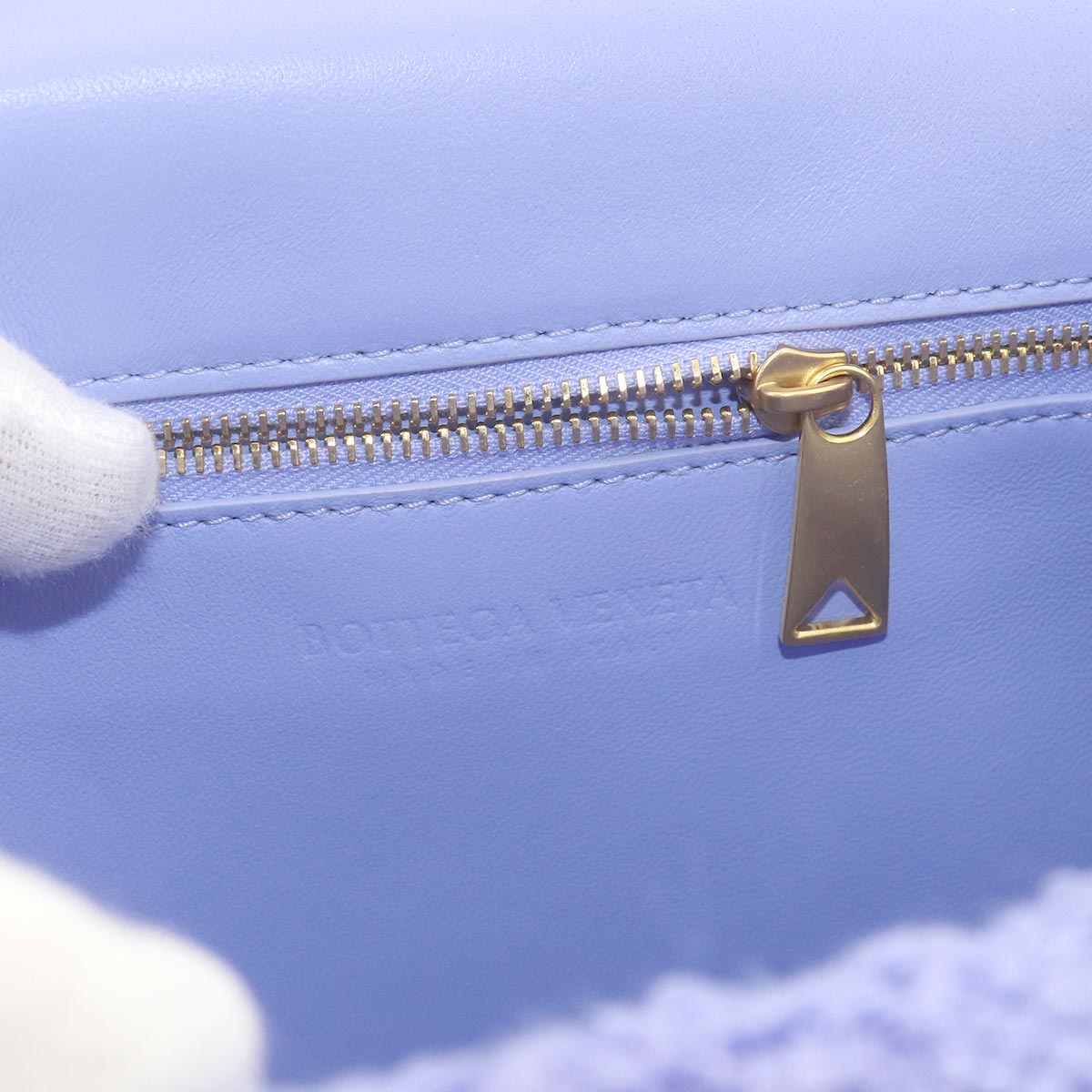 The Clip Shoulder Bag Boucle fabric Perwinkle