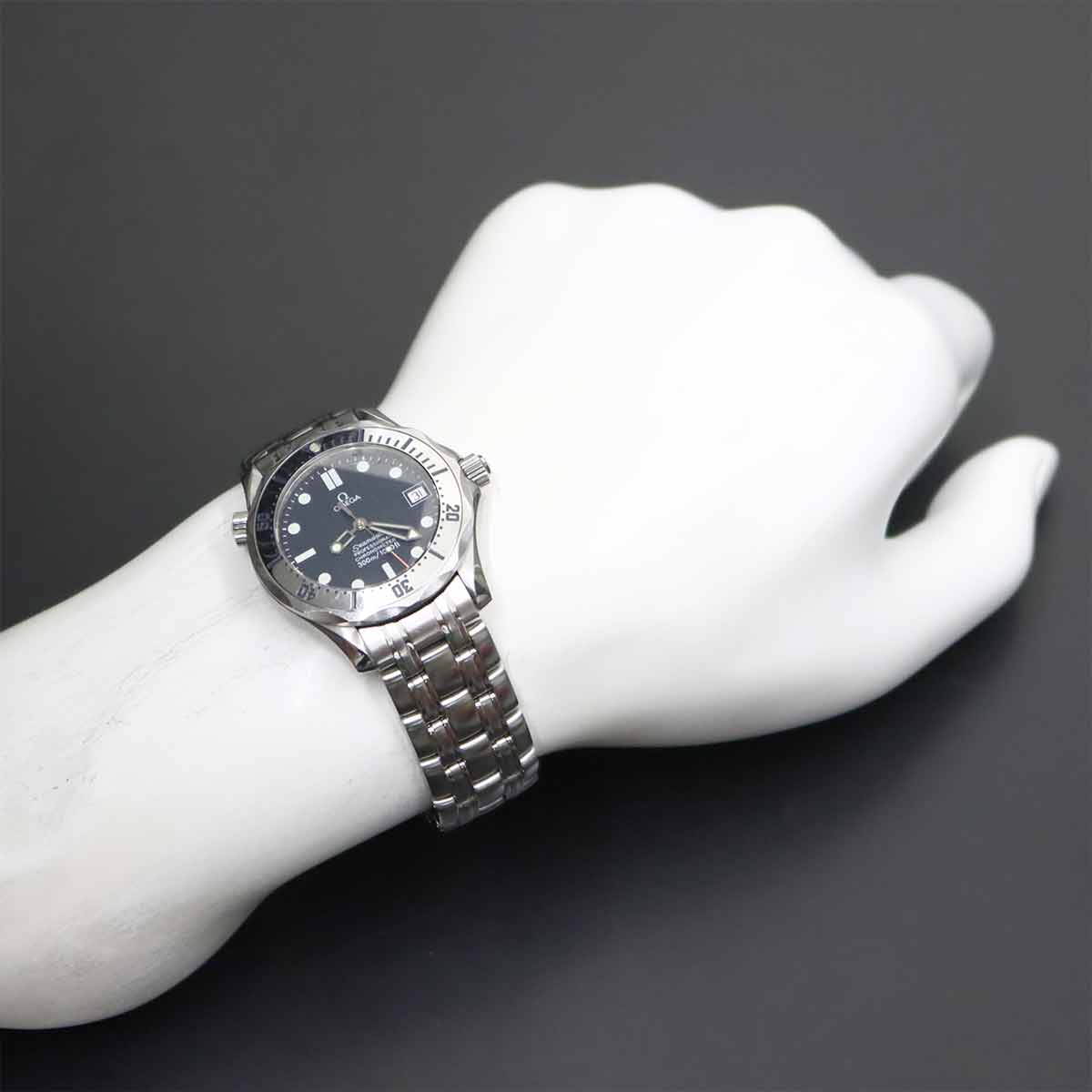 Seamaster professional 2552 80 Date Navy Dial Boys Watch