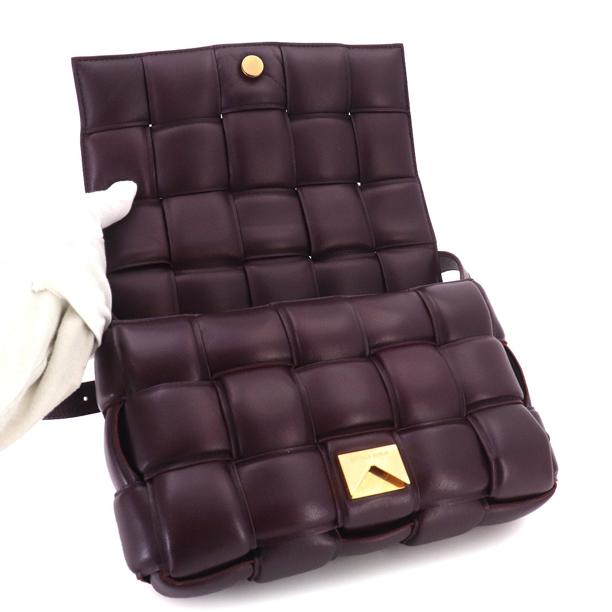 Intrecciato Padded Cassette Shoulder Bag Purple 591970