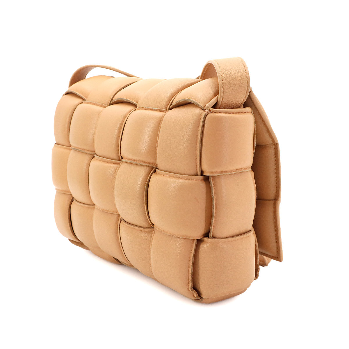 Intrecciato Padded Cassette Shoulder Bag beige 591970
