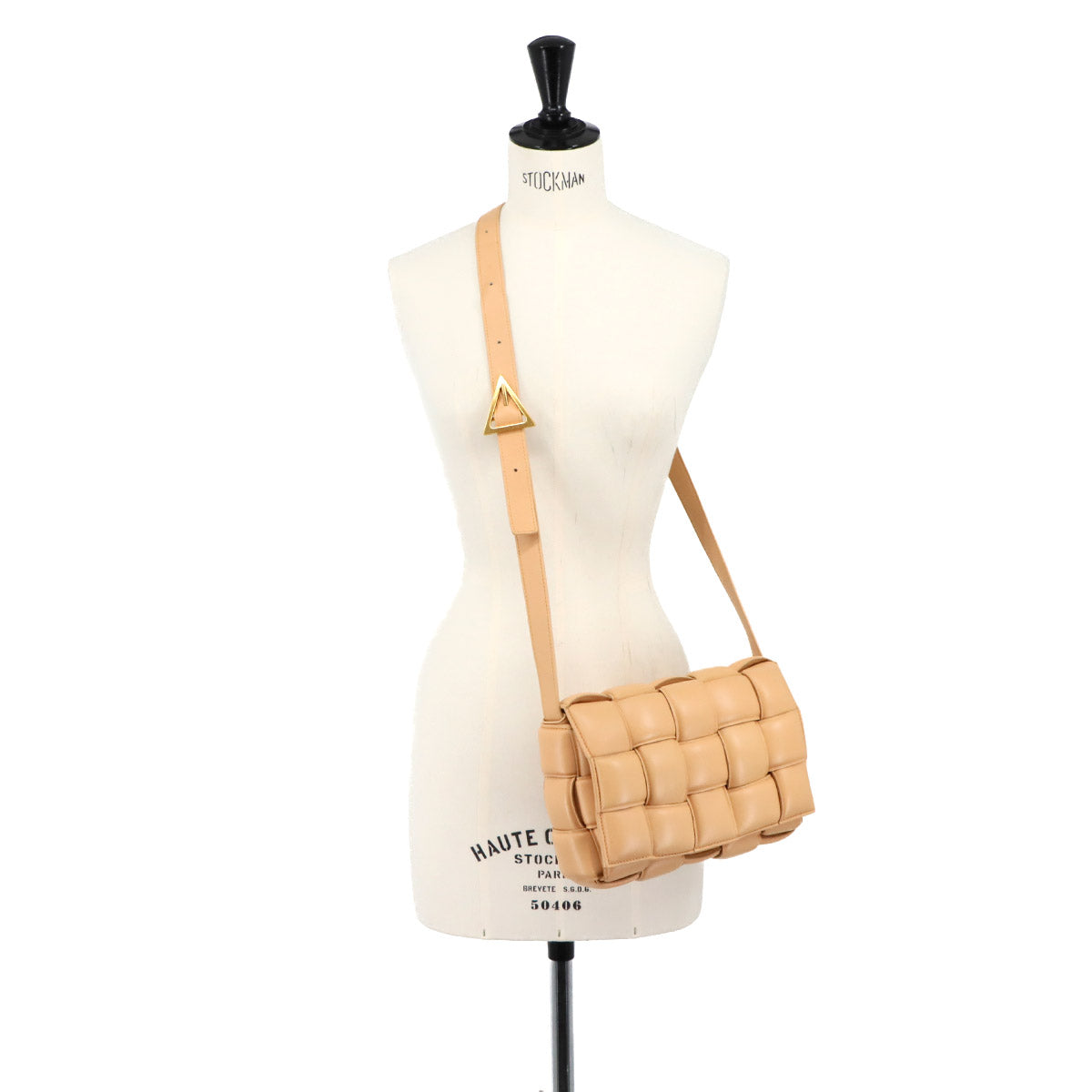 Intrecciato Padded Cassette Shoulder Bag beige 591970