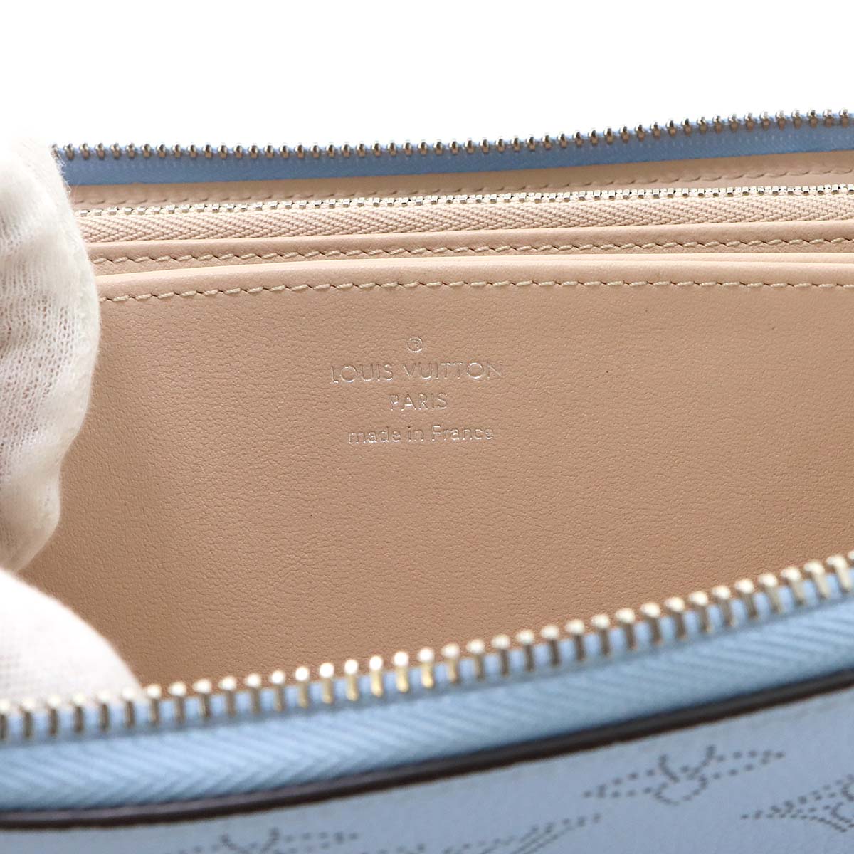 Mahina Zippy Wallet Leather Bleu Nuage M81053 Purse