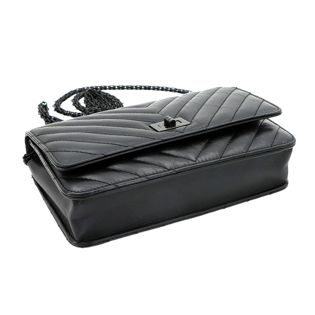 2.55 Chain Long Wallet Leather Black A70328 Chevron