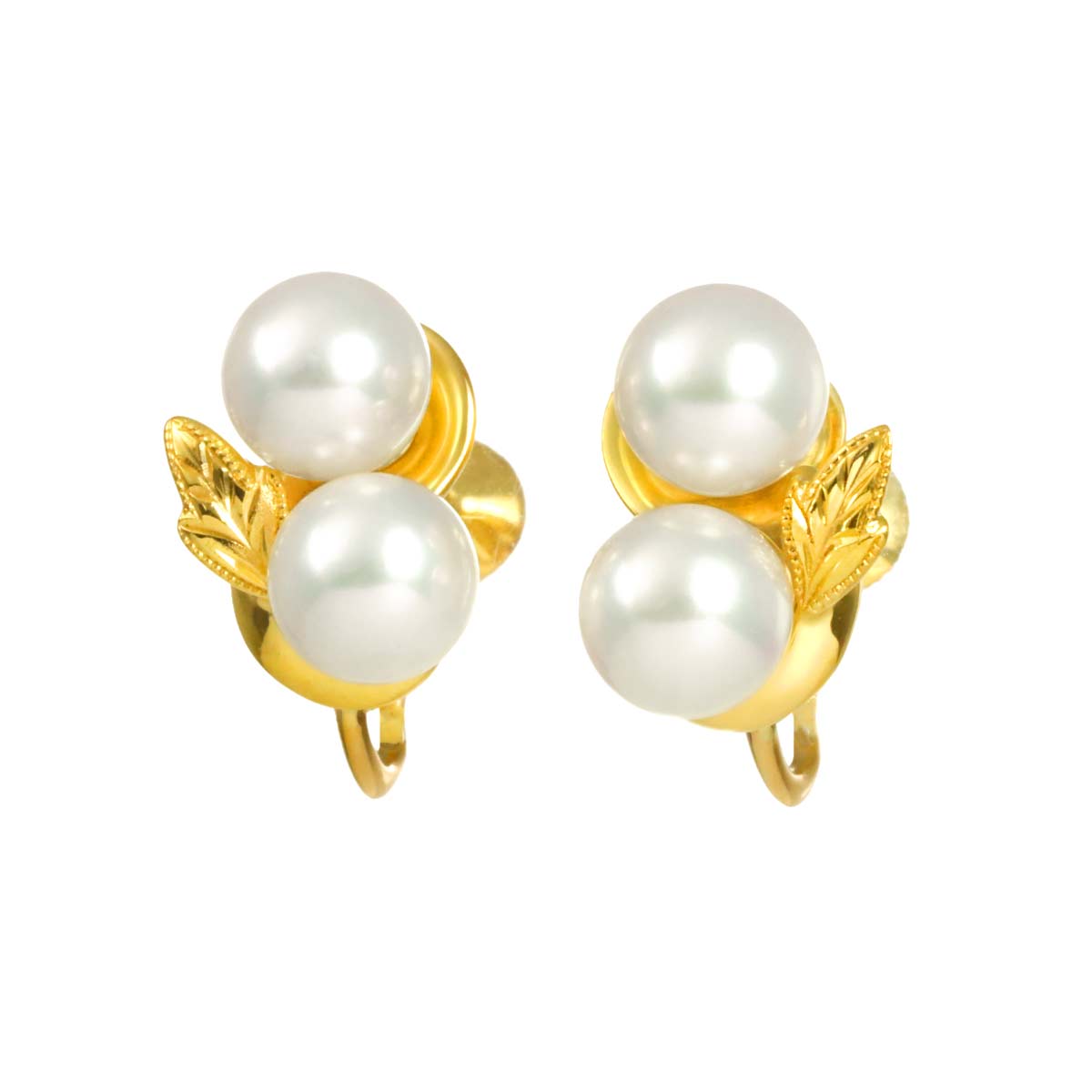 Akoya Pearl 6.1mm Earrings Clip on 18K Yellow Gold 750