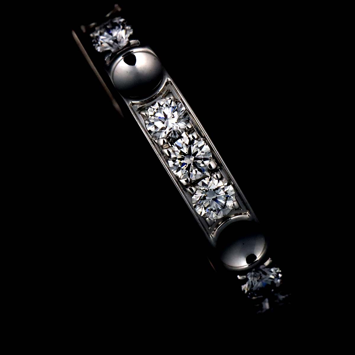 EMPREINTE Diamond Earring 18K WG 750 One Piece only