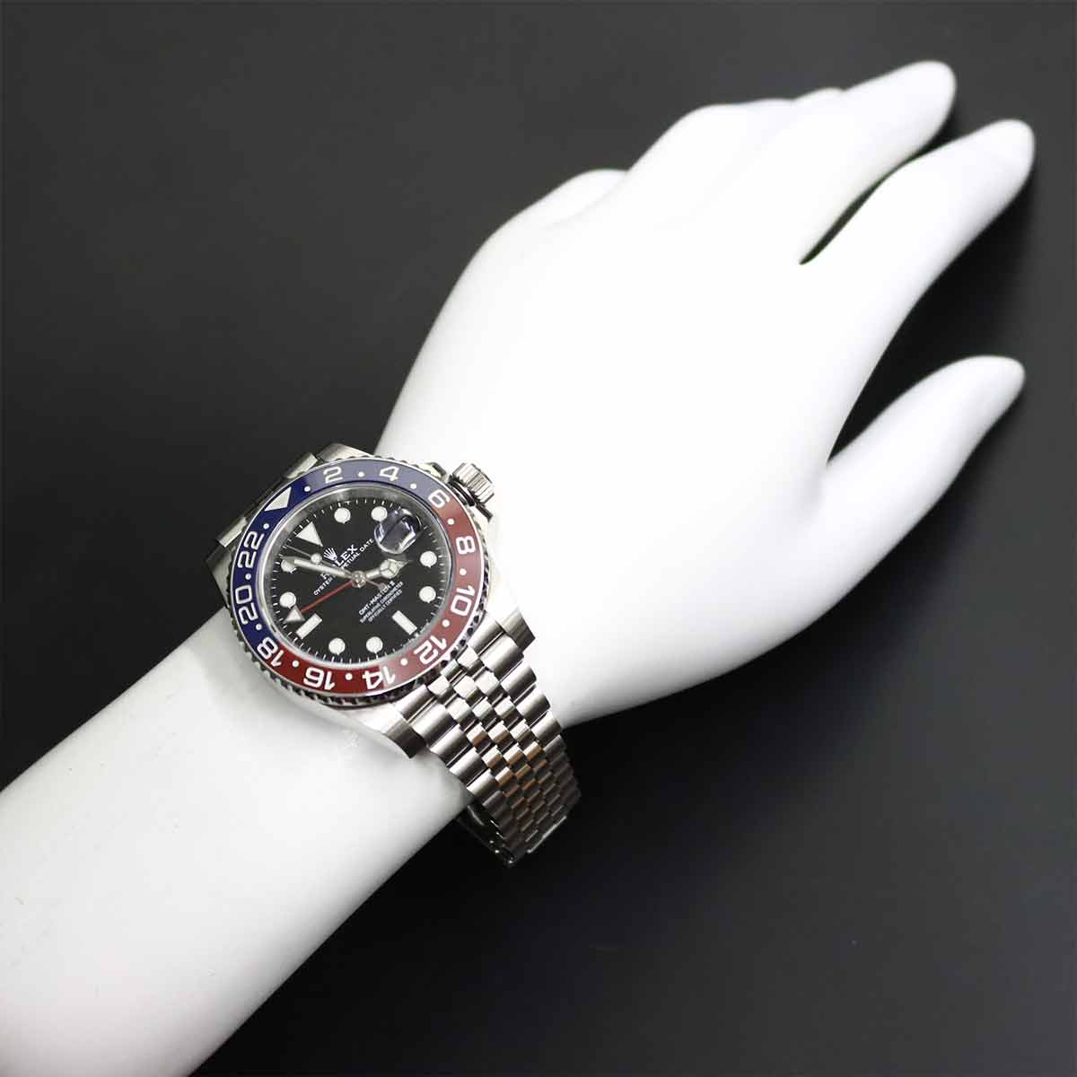 GMT Master 2 126710BLRO Serial Random Red Blue Bezel Date