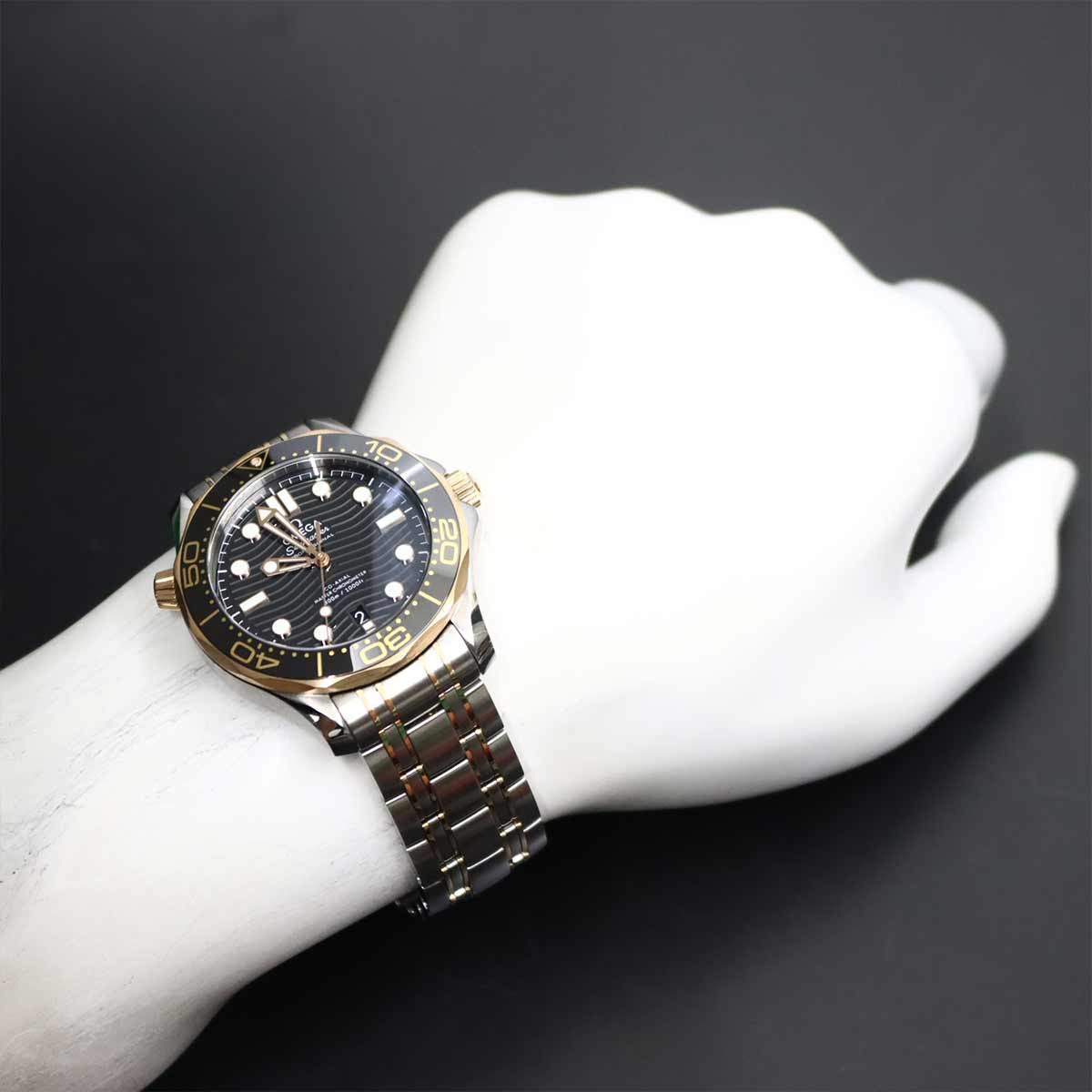 Seamaster Diver300 Co-axial 210 20 42 20 01 001 Automatic