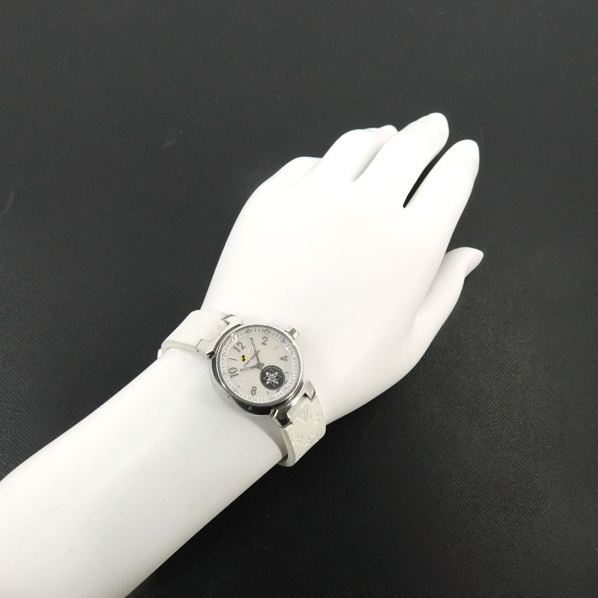 Tambour Lovely Cup PM Q12M0 Diamond White Shell Dial