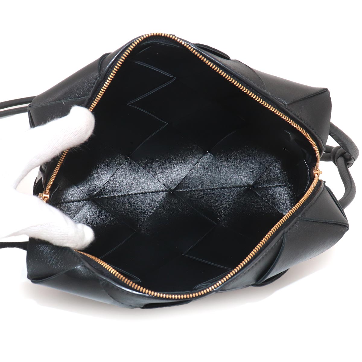 Intrecciato Small Cassette Camera Shoulder Bag 709417