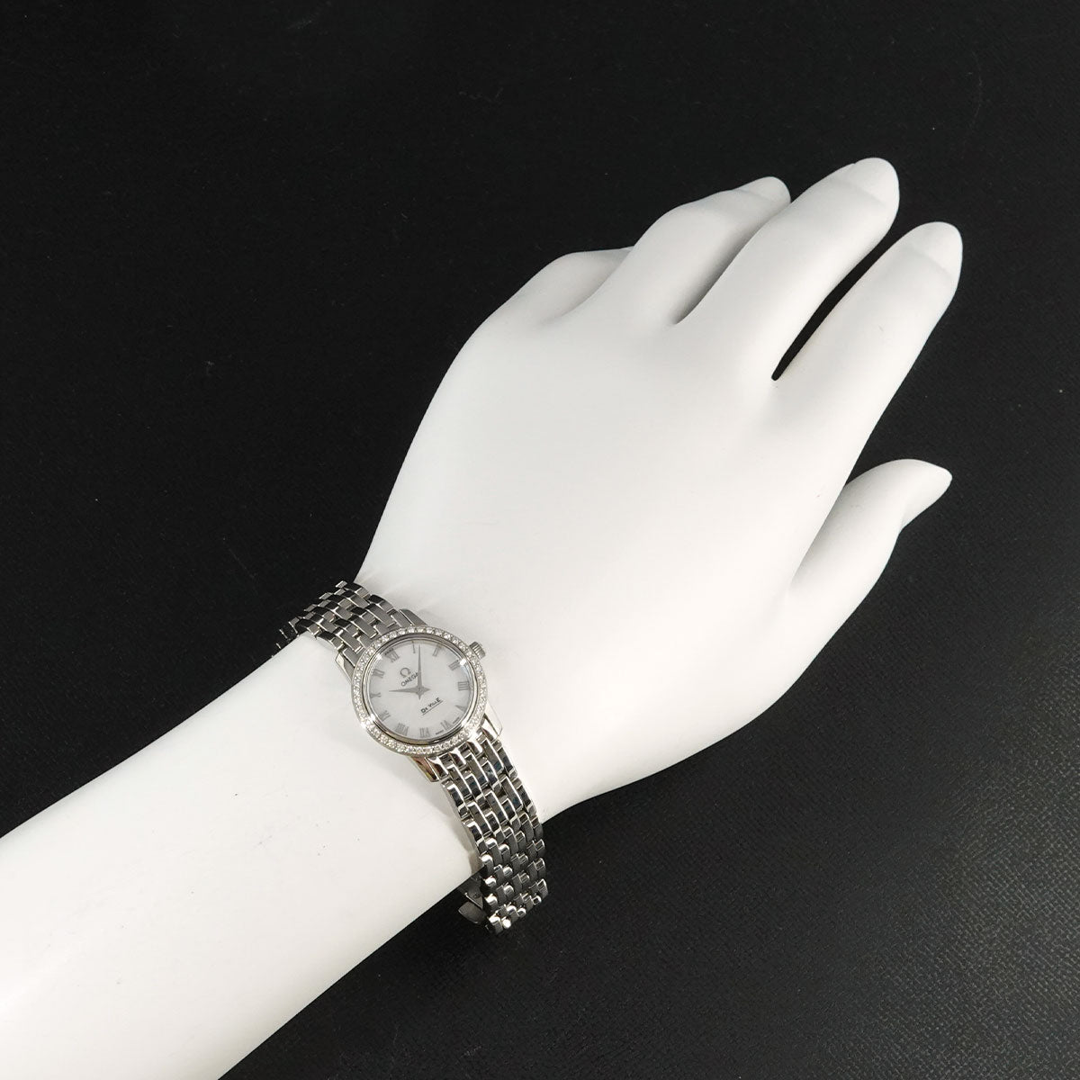De Ville 4575 71 Quartz Diamond White Shell Dial Ladies watch