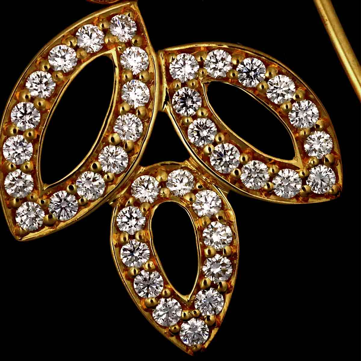 Lily cluster Earring Diamond 18K YG One Piece only