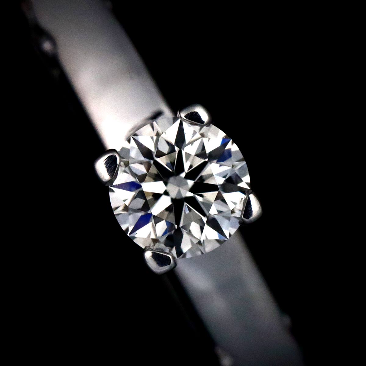 Icon Solitaire Diamond 0.24ct F/VVS1 Ring 18K WG size4.5-4.75(US)