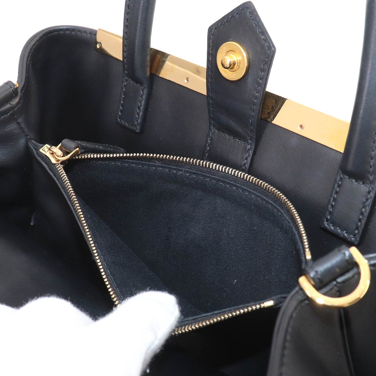 Petit 2jours Monster Eyes Hand Shoulder Bag Leather Black 8BH253