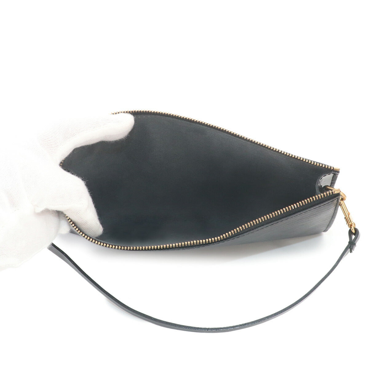 Epi Pochette Accessoires Hand Bag Black M52942