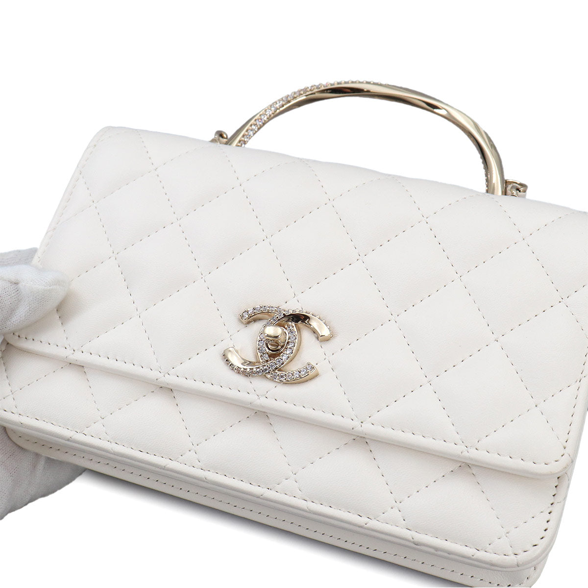 Matelasse 2way Hand Chain Wallet Leather White Rhinestone