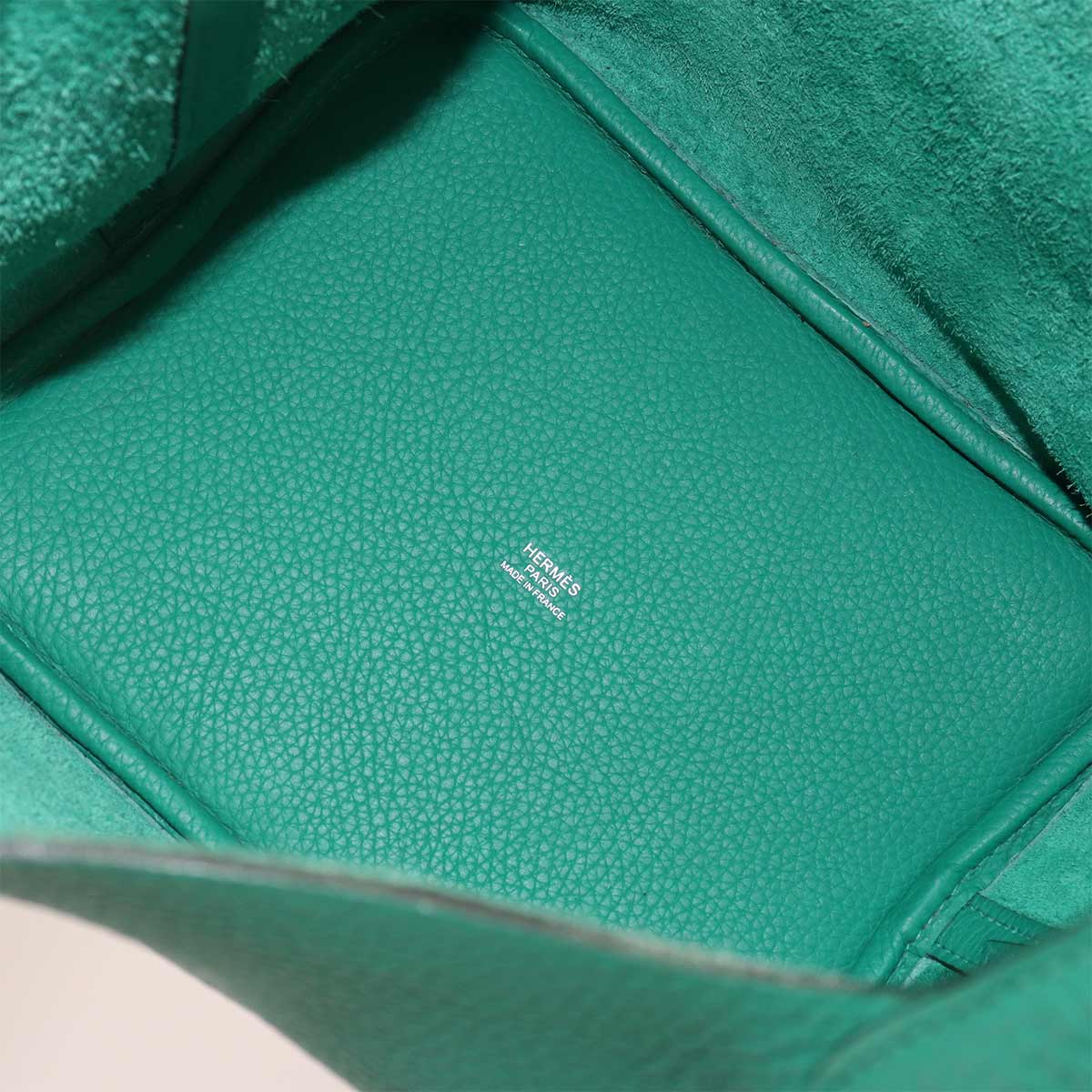 Picotin Lock MM Hand Bag Taurillon Clemence Vert Verone
