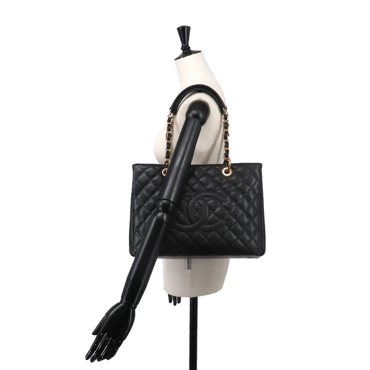 Matelasse Grand Shopping Tote Bag Leather Black GST A50995