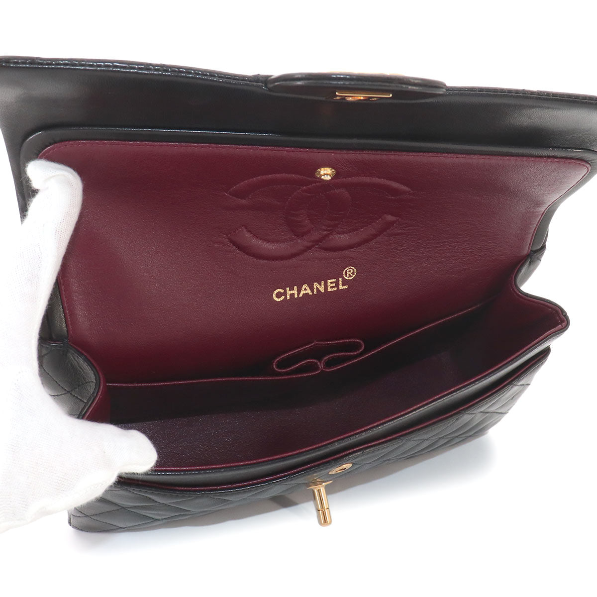 Matelasse 25 Chain Shoulder Bag Leather Black A01112 Vintage