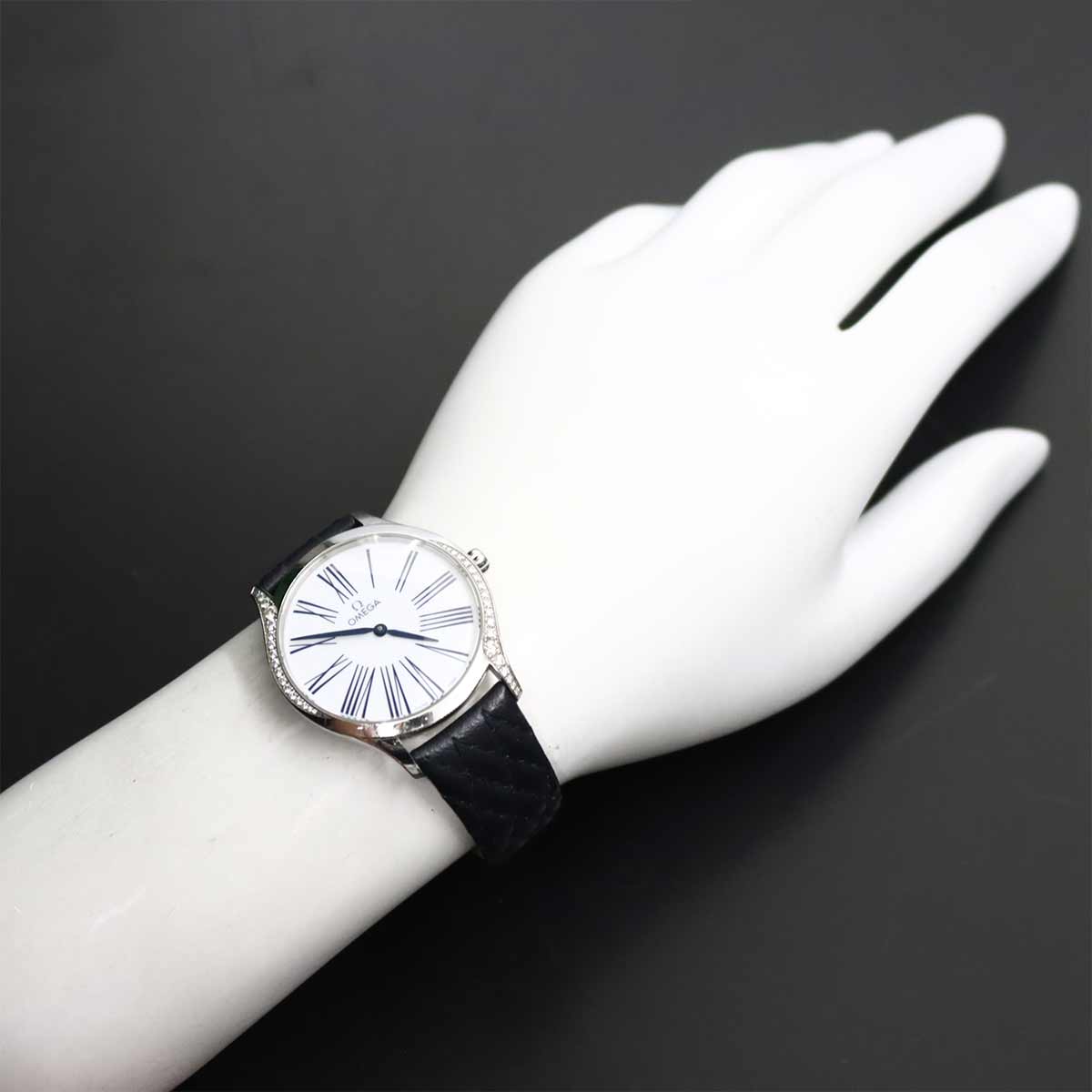 Deville Trezoa 428.17.36.60.04.001 Diamond Ladies Watch