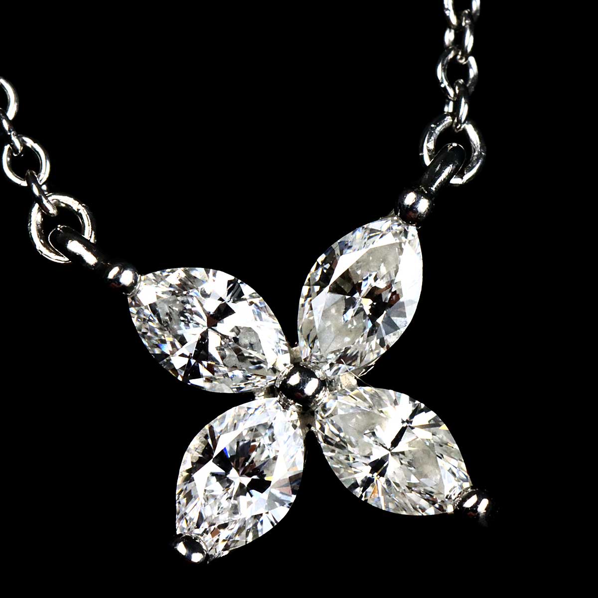 Victoria Medium Diamond Necklace Platinum