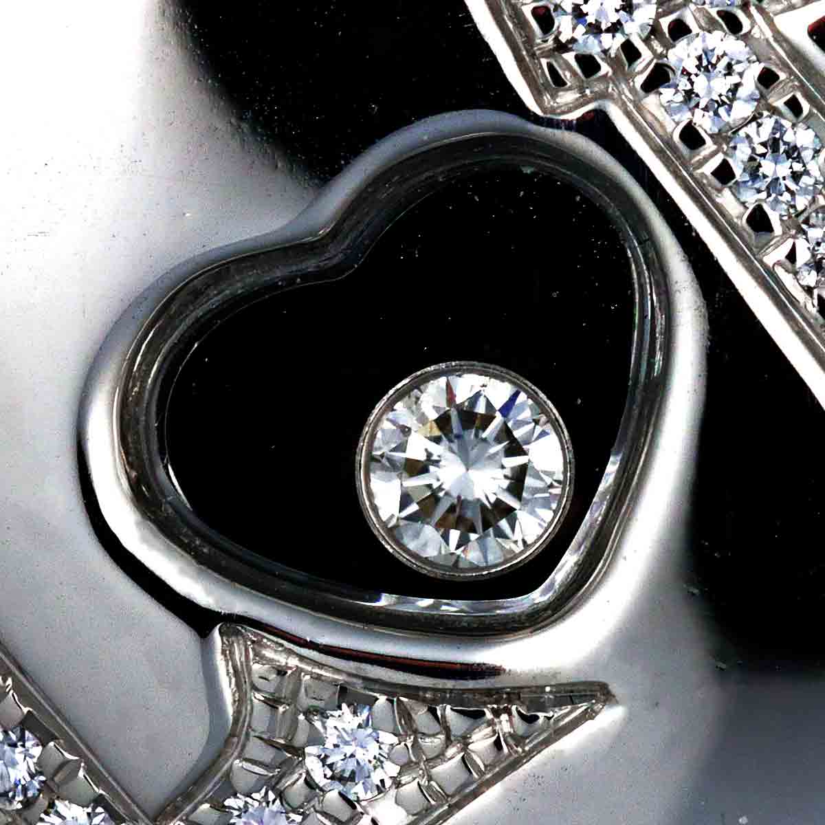 Happy Diamond Heart LOVE Diamond Necklace 18K WG 750
