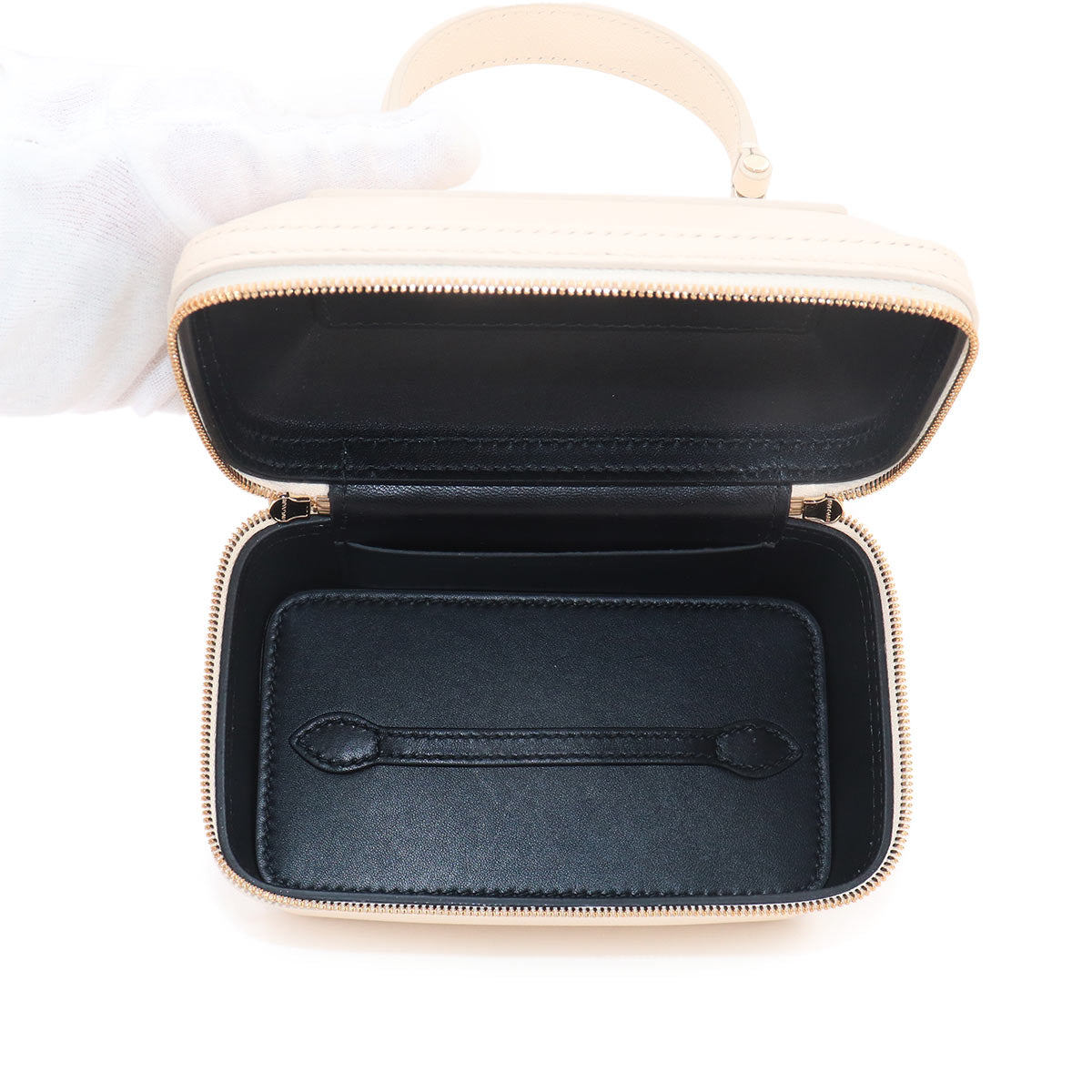 Serpenti Vanity Hand Shoulder Bag Leather White 291661