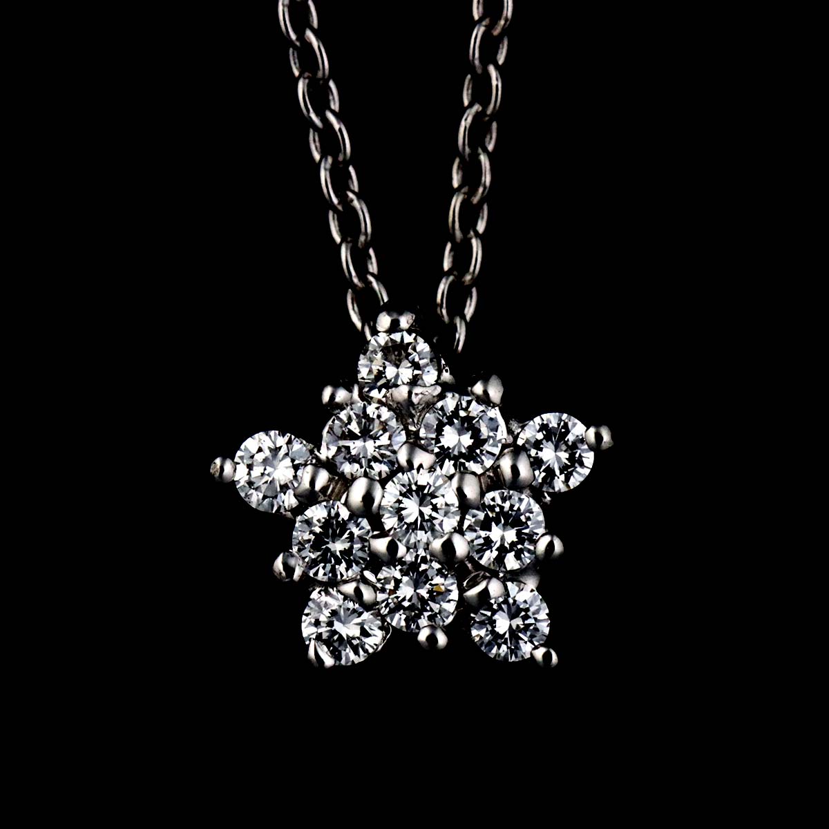 Diamond 0.13ct Star Necklace 18K White Gold 750