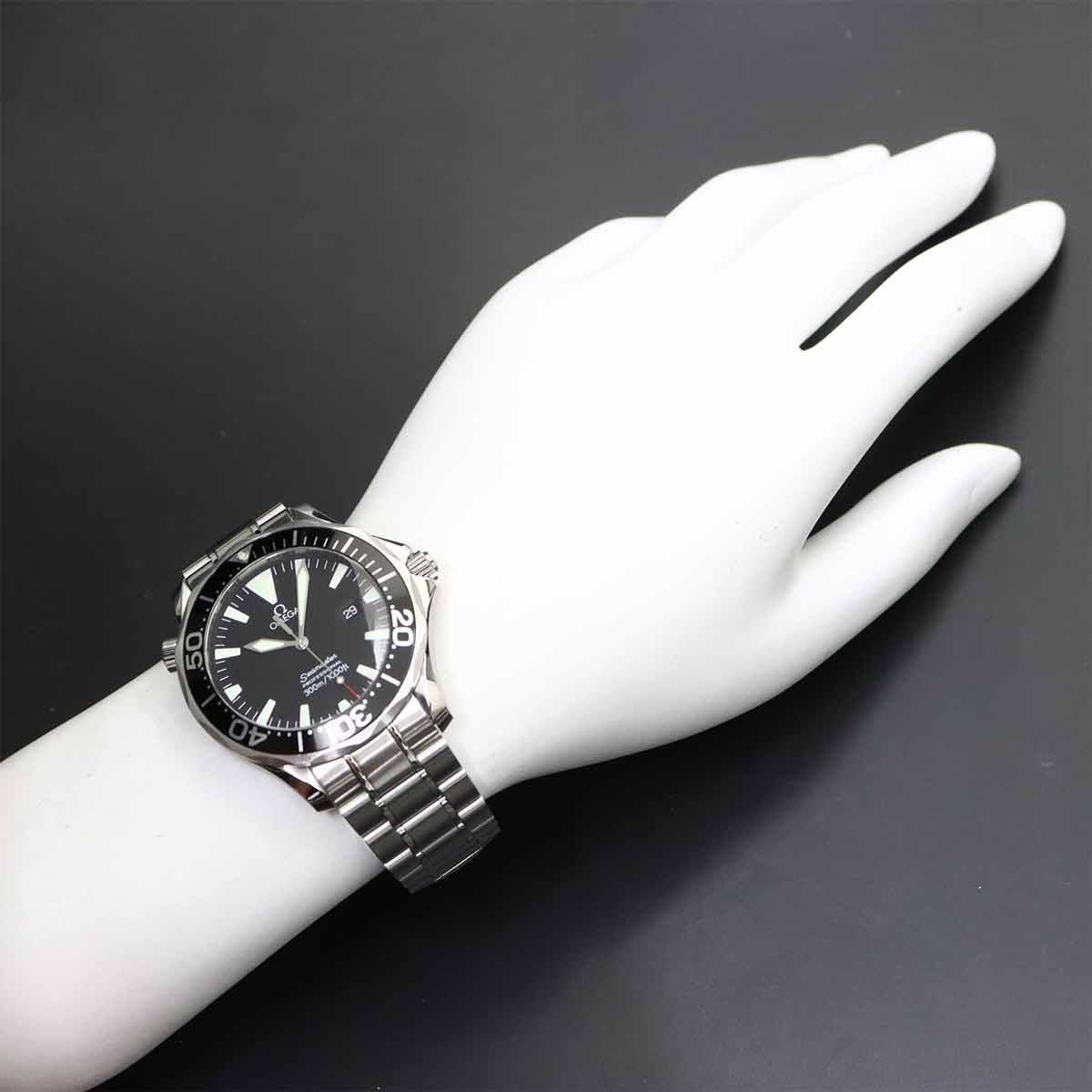 Seamaster Professional 300 2264 50 Quartz Date Black Dial Mens