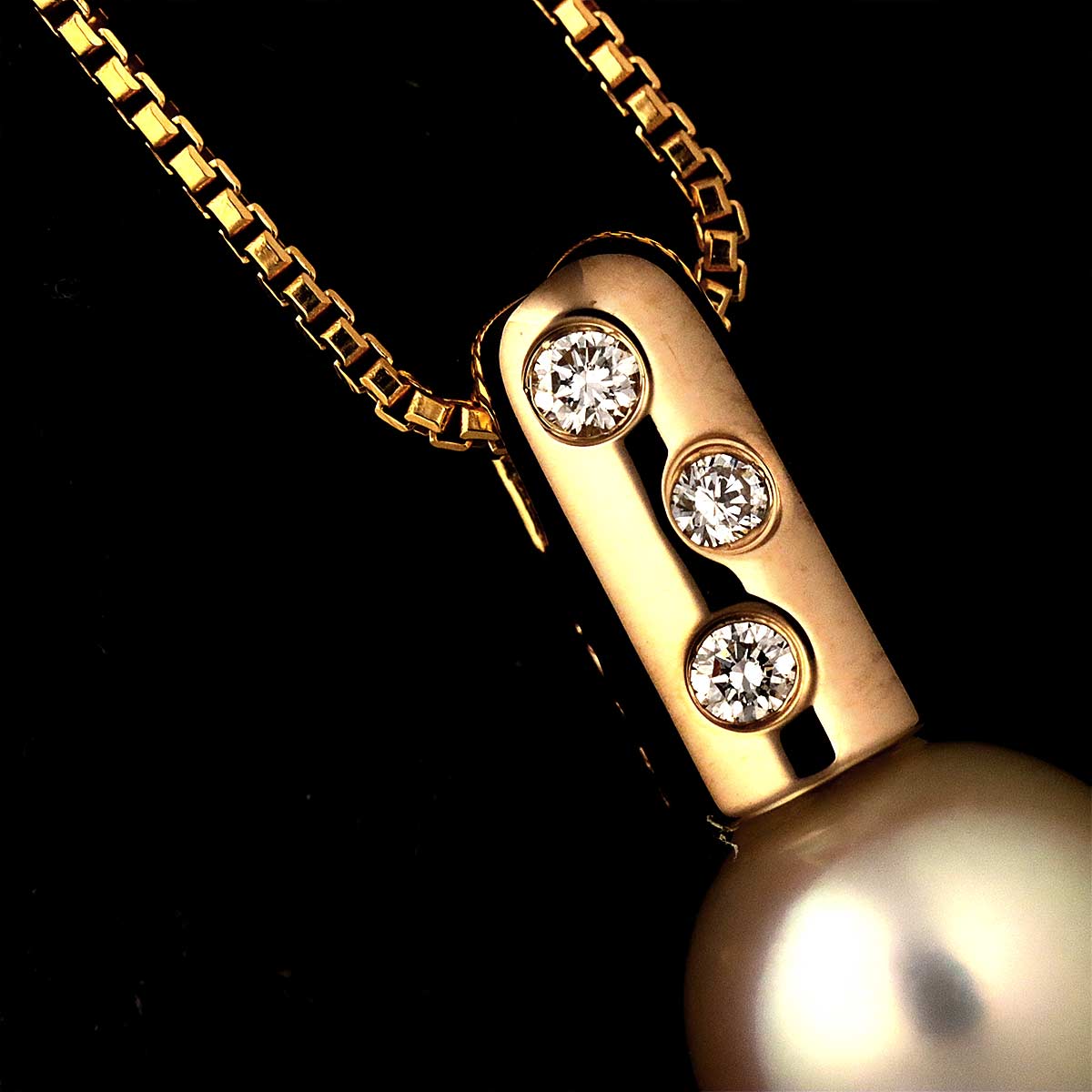 Akoya Pearl 6.4mm Diamond 0.02ct Necklace 18K PG 750