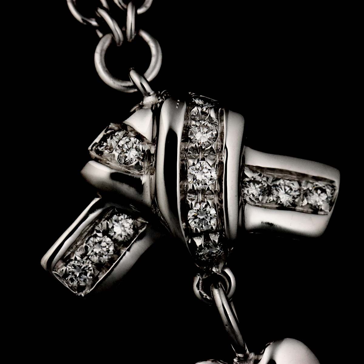 Heart Diamond Necklace 18K White Gold 750