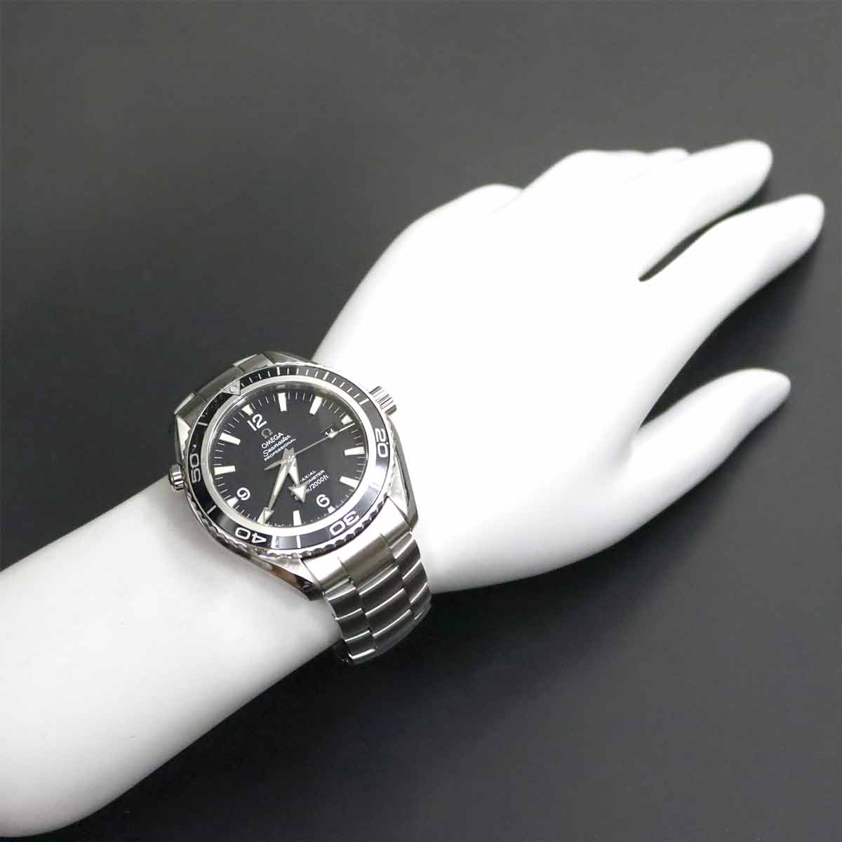 Seamaster Planet Ocean 2200 50 Automatic Date Black Dial Mens
