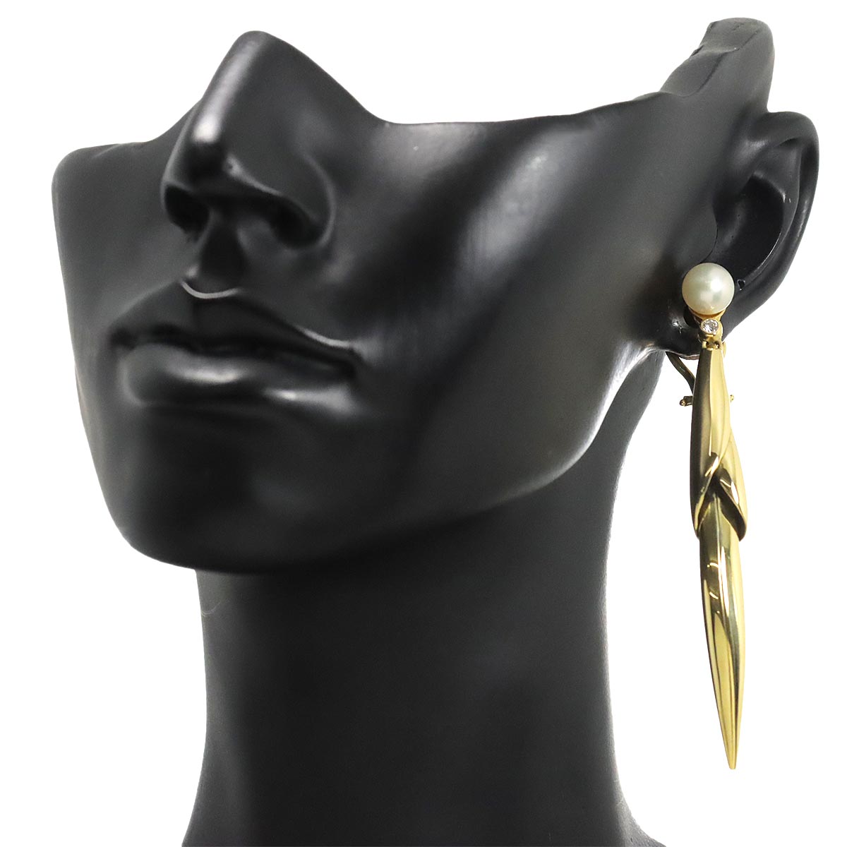 Akoya Pearl 7.4-7.2mm Earrings Clip on 18K Yellow Gold 750