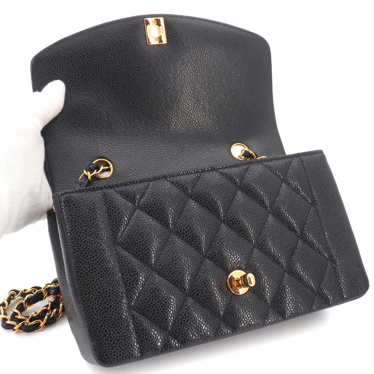 Diana Matelasse 22 Chain Shoulder Bag Leather Black