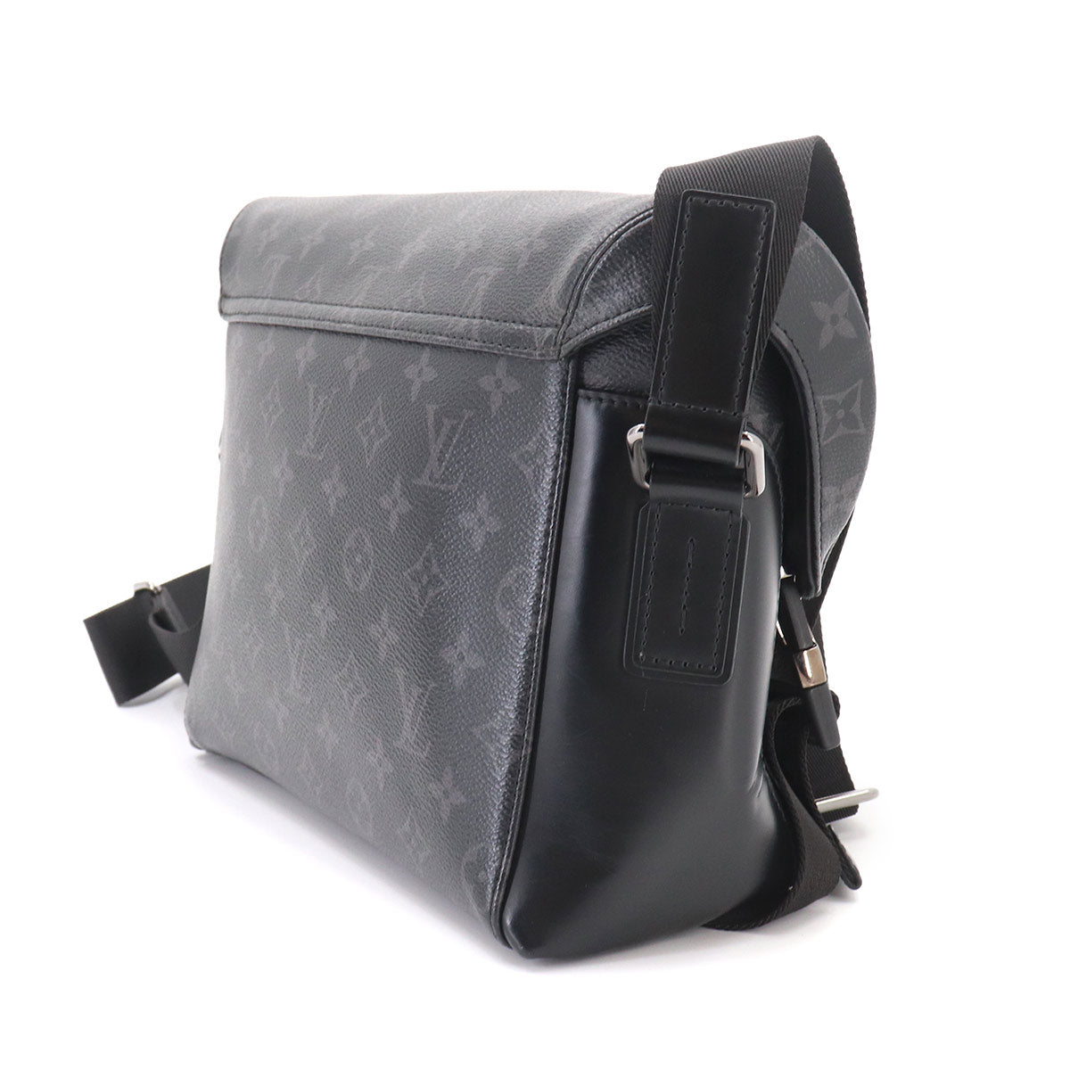 Monogram Eclipse Messenger Voyage PM Shoulder Bag M40511