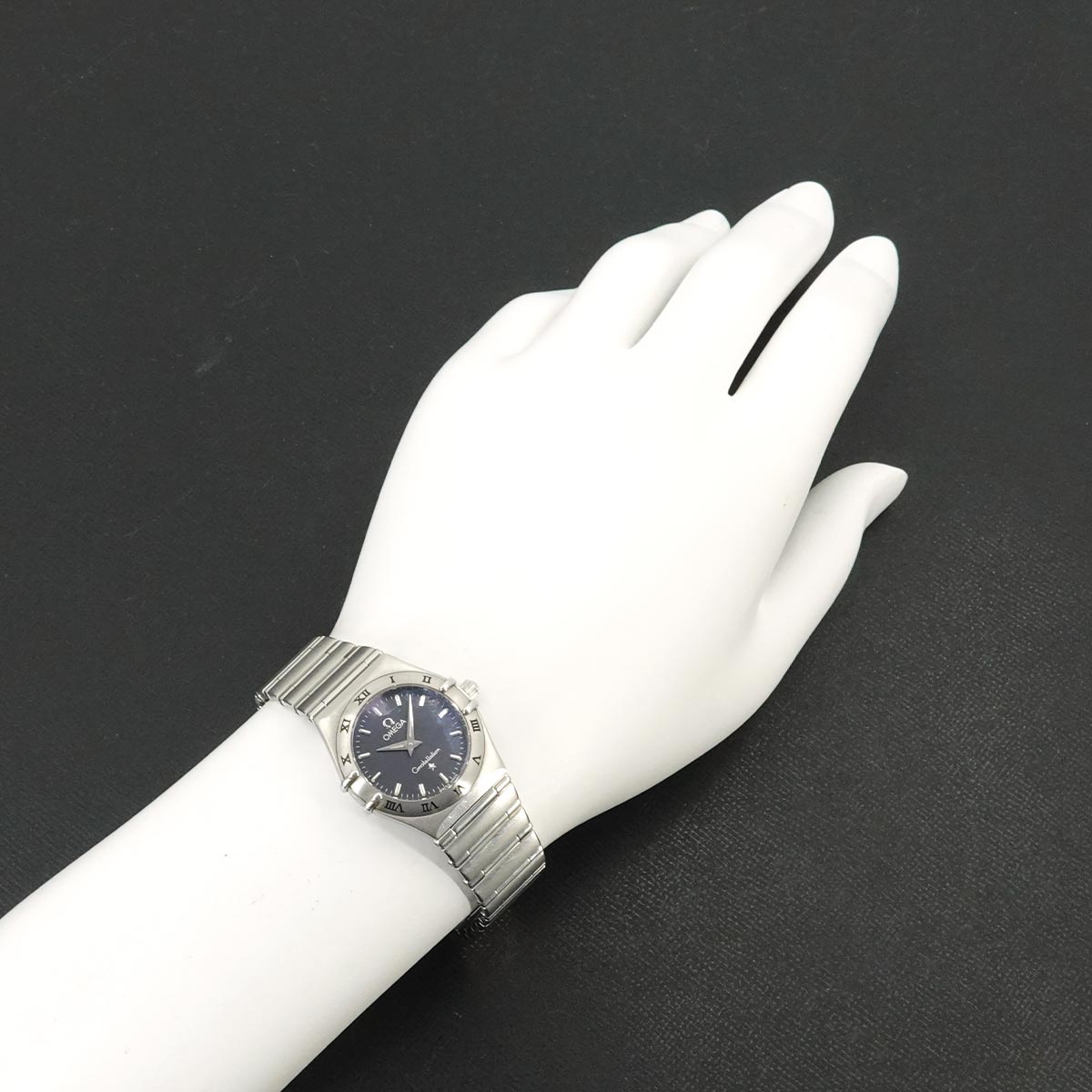 Constellation 1572.40 Quartz Gray Dial Ladies Watch