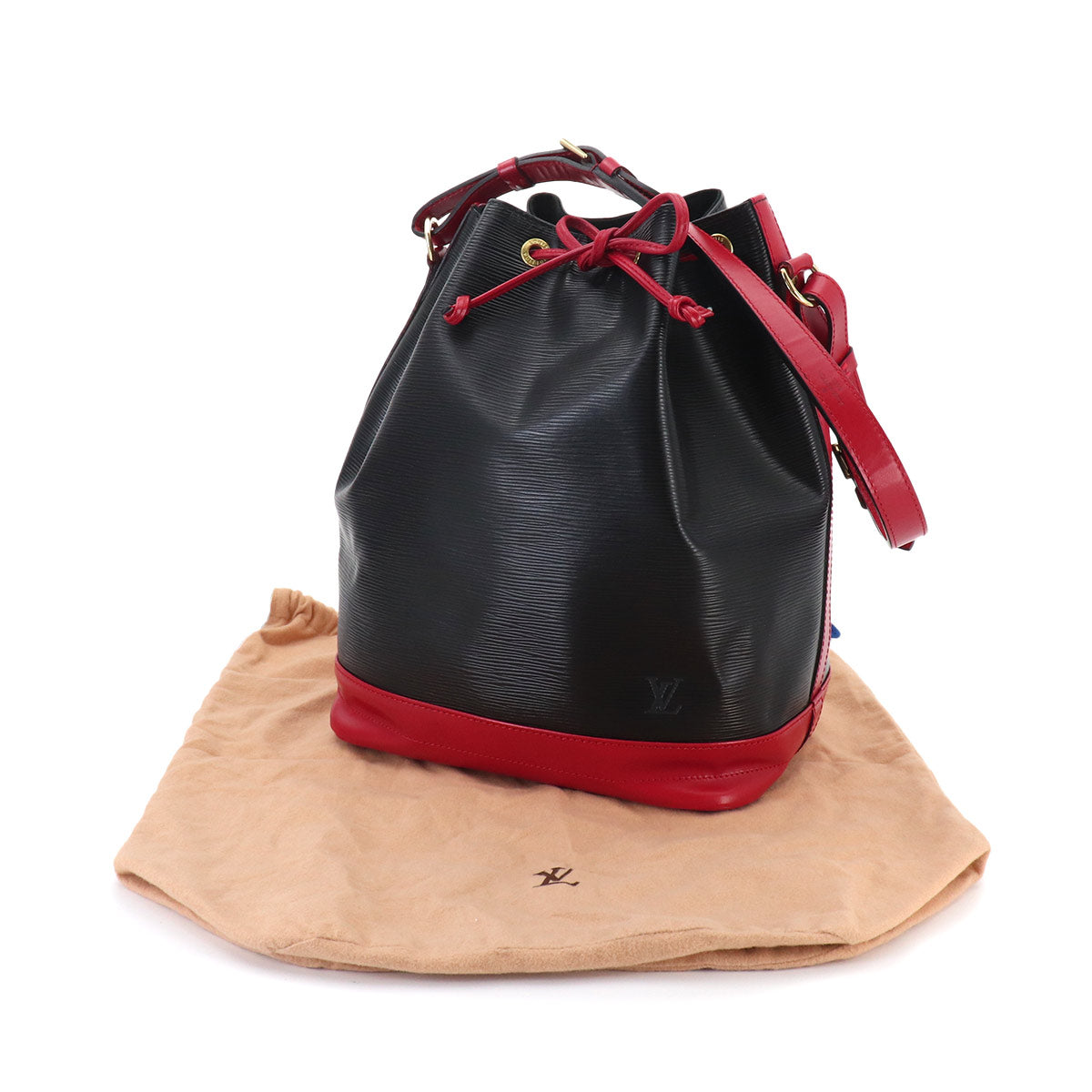Epi Noe Shoulder Bag Leather Noir Castilian Red M44017