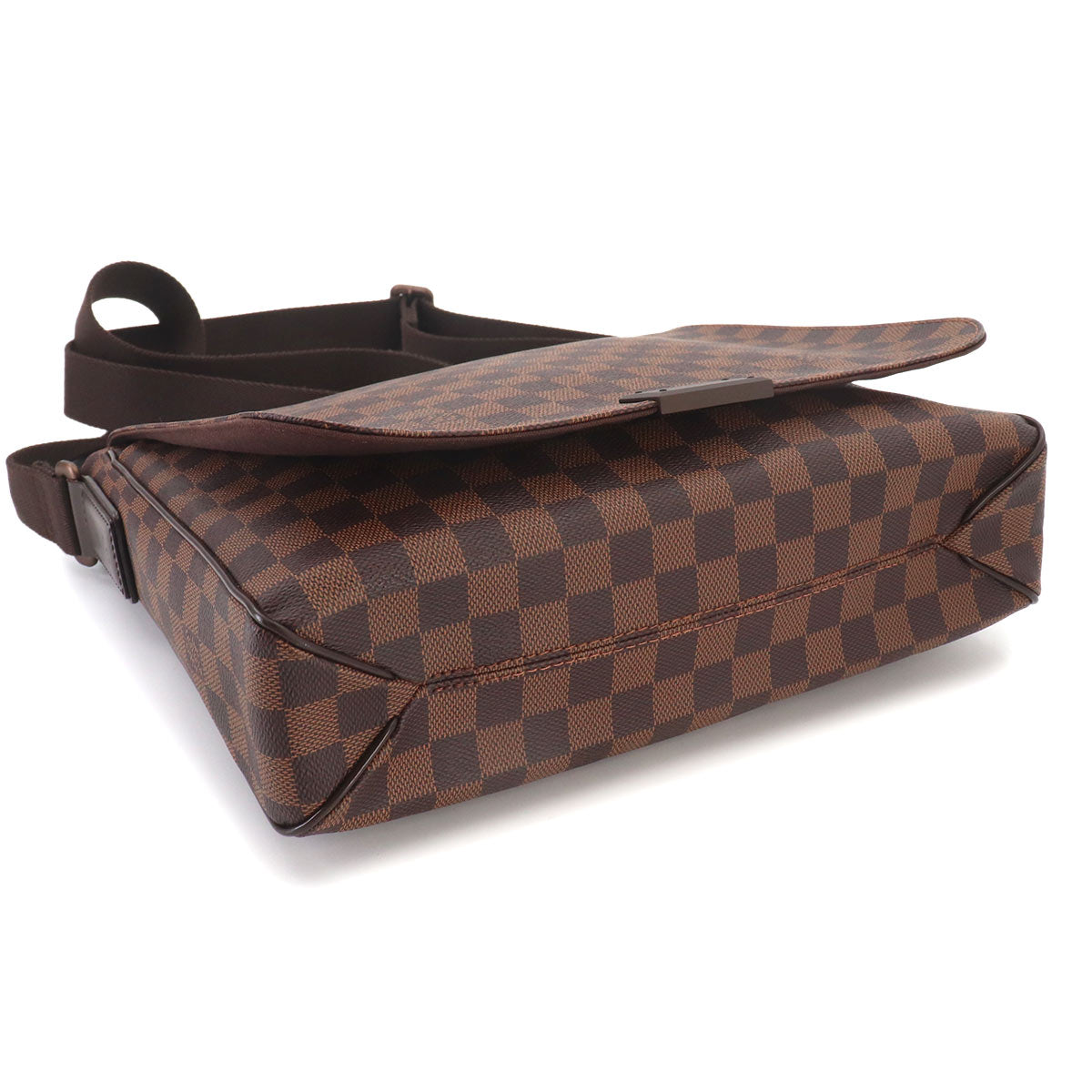 Damier District MM Shoulder Bag Ebene N41212