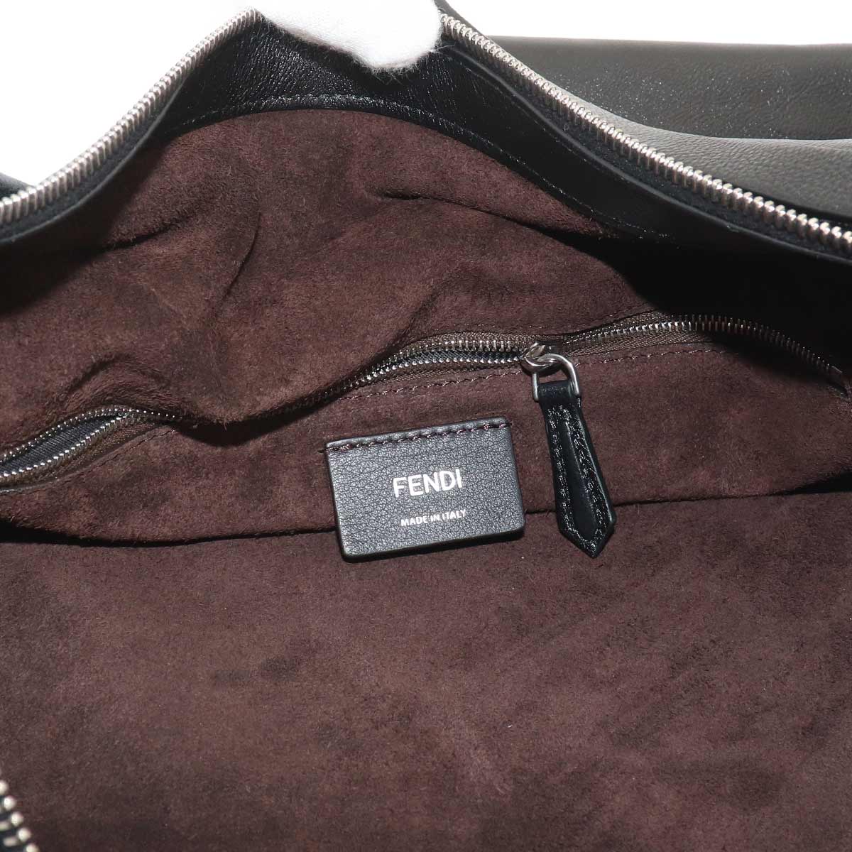 Simply Fendi Large Shoulder Bag Leather Nero 8BR831
