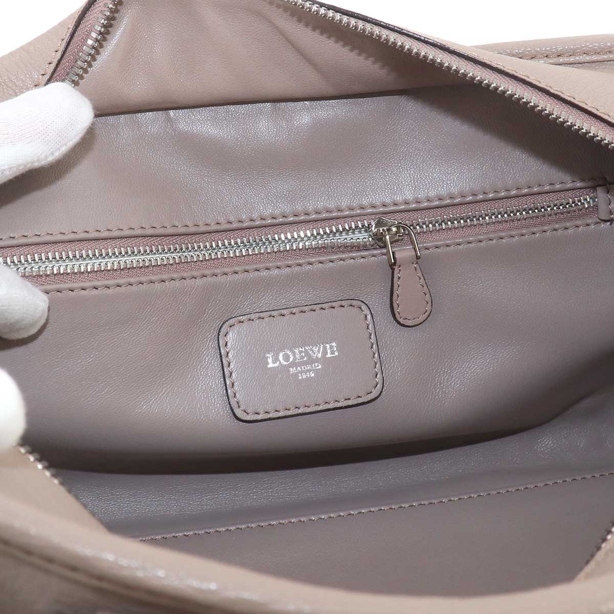 Amazona 28 Hand Bag Leather Beige Anagram Purse