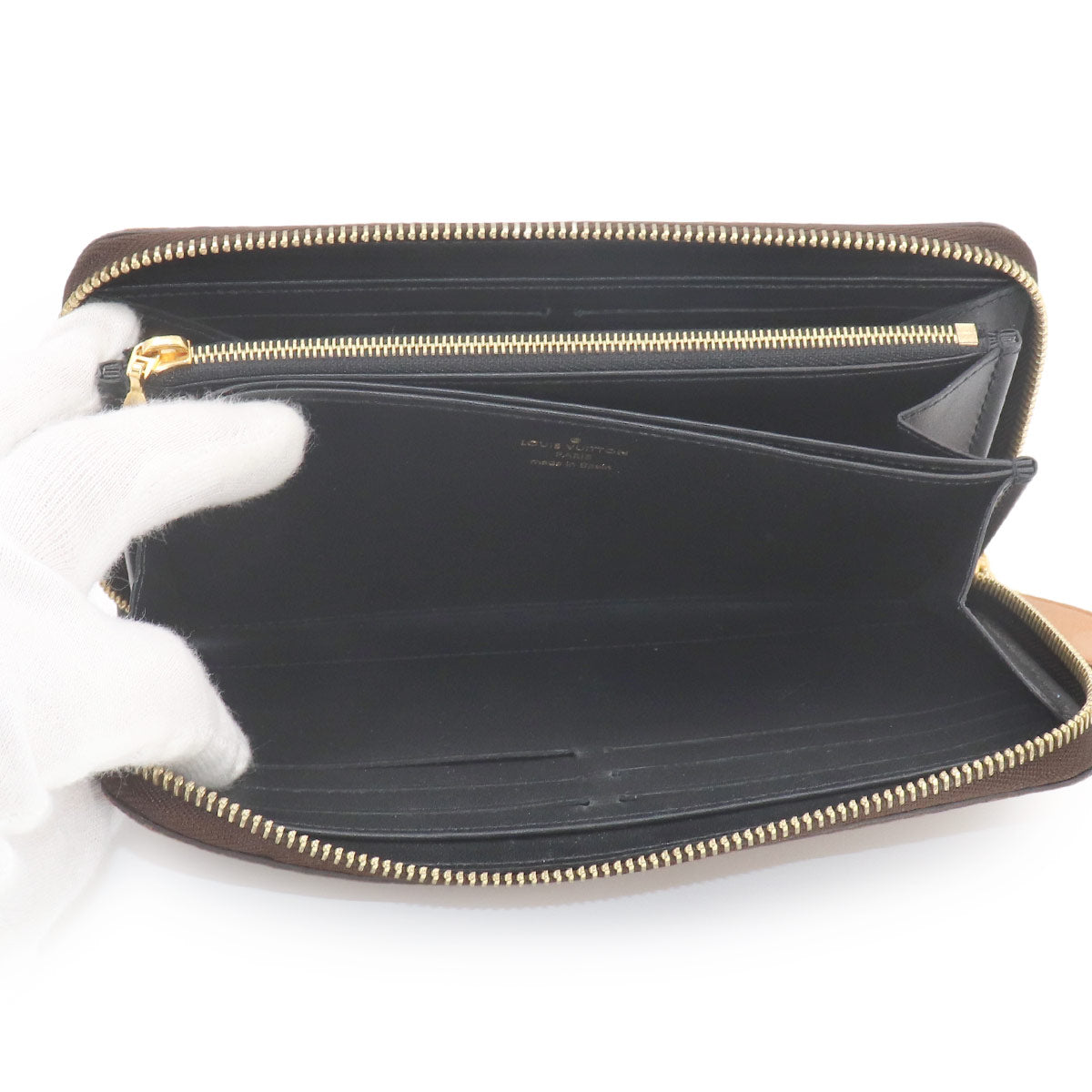 Monogram Giant Reverse Zippy Wallet Brown M67687