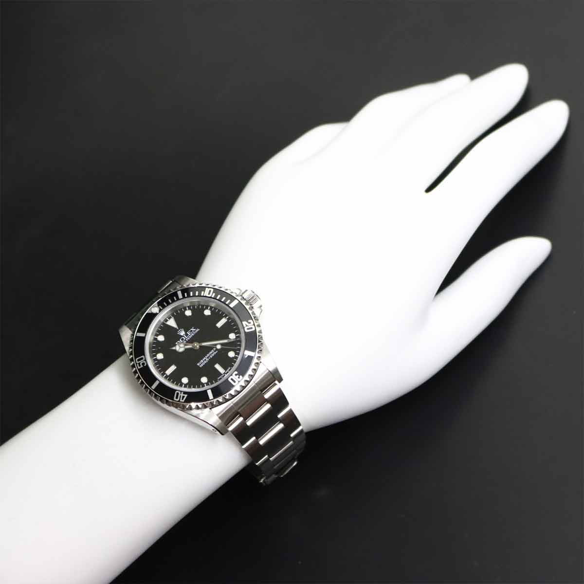 Submariner No Date 14060M Serial Y Black Dial Mens Watch